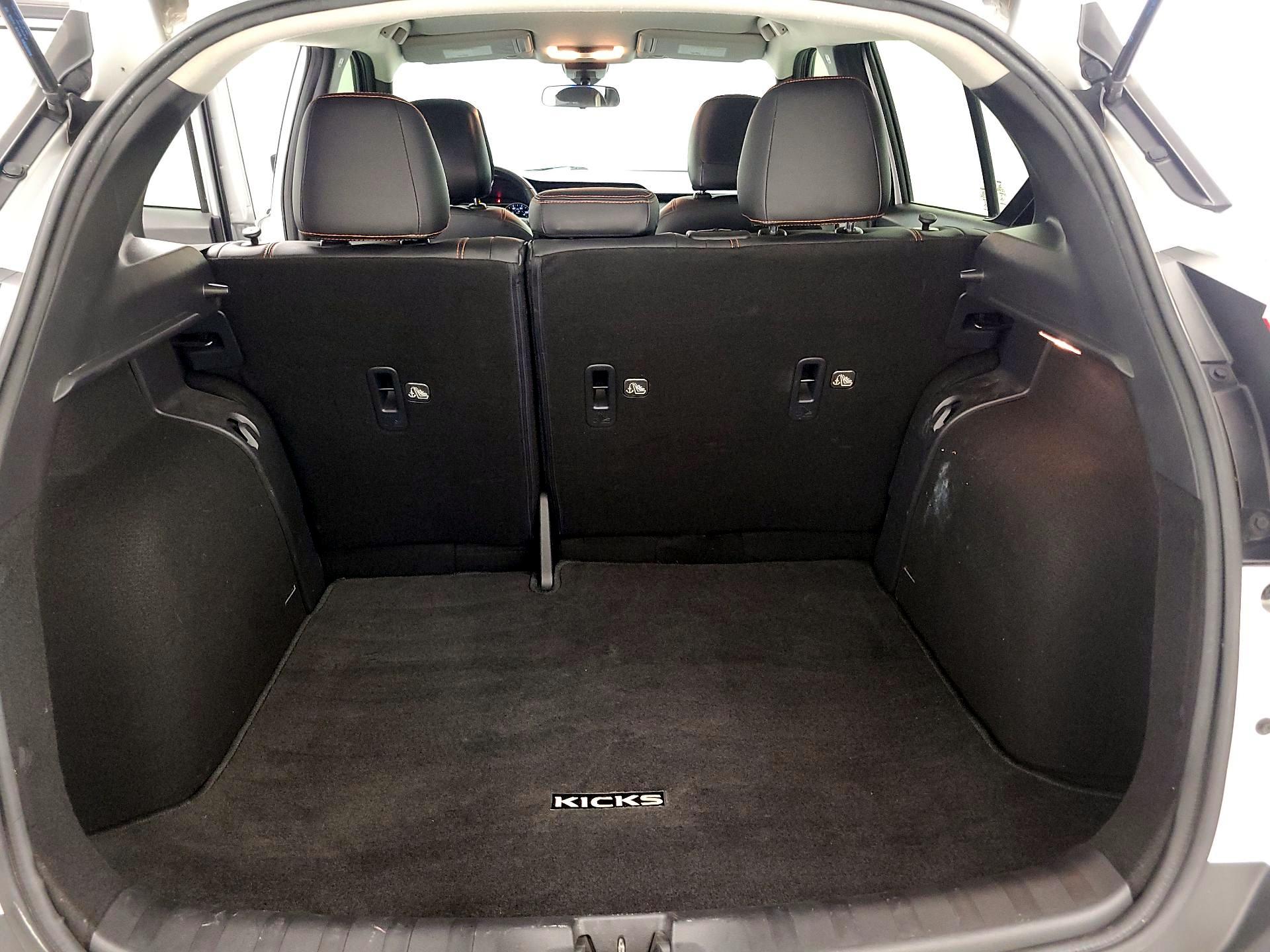 Thumbnail: 2020 Nissan Kicks - 19