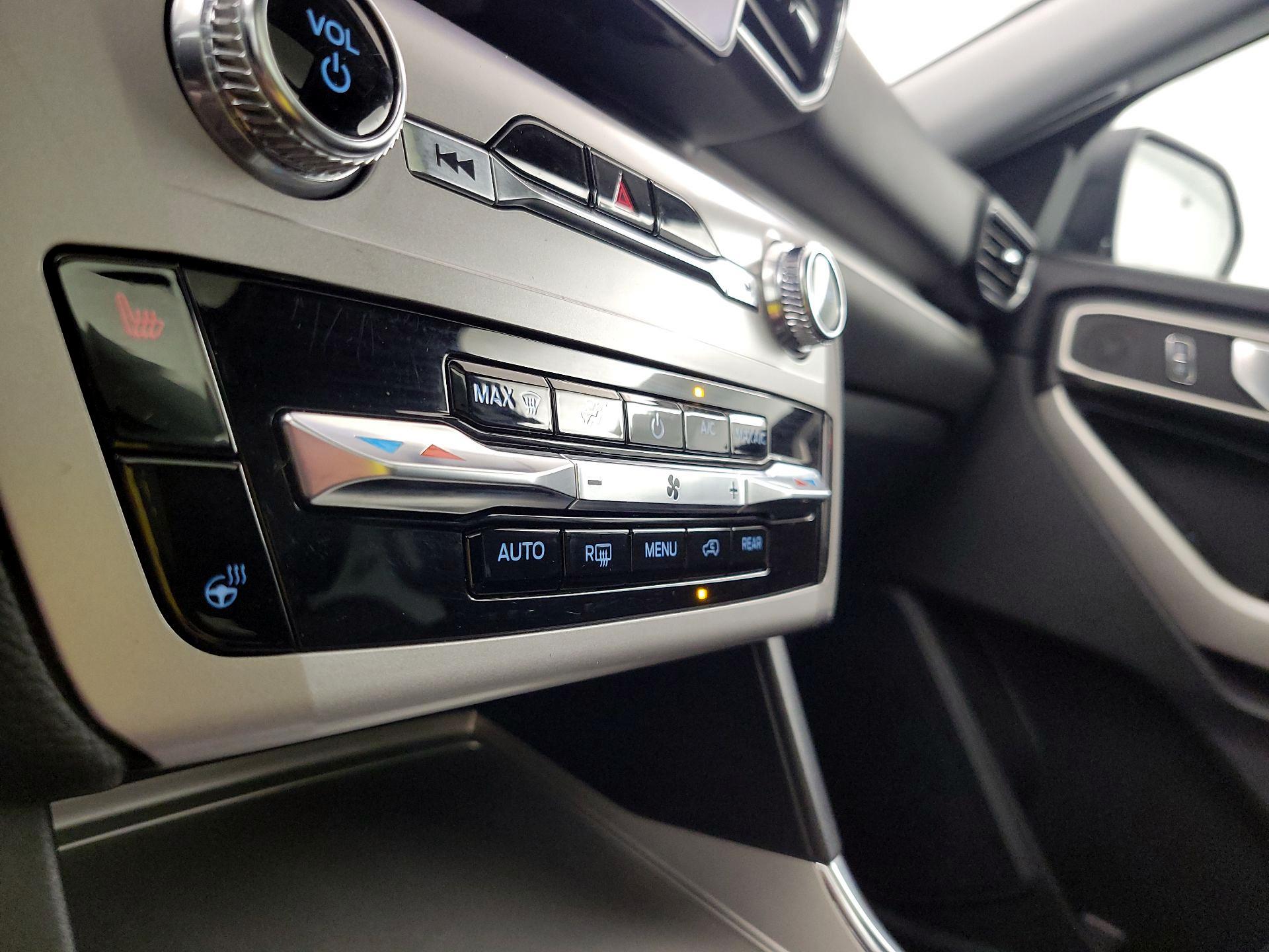 Thumbnail: 2023 Ford Explorer - 17