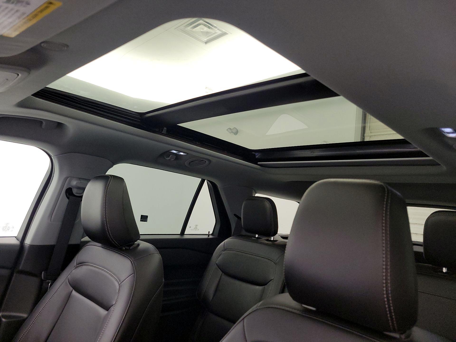 Thumbnail: 2023 Ford Explorer - 20