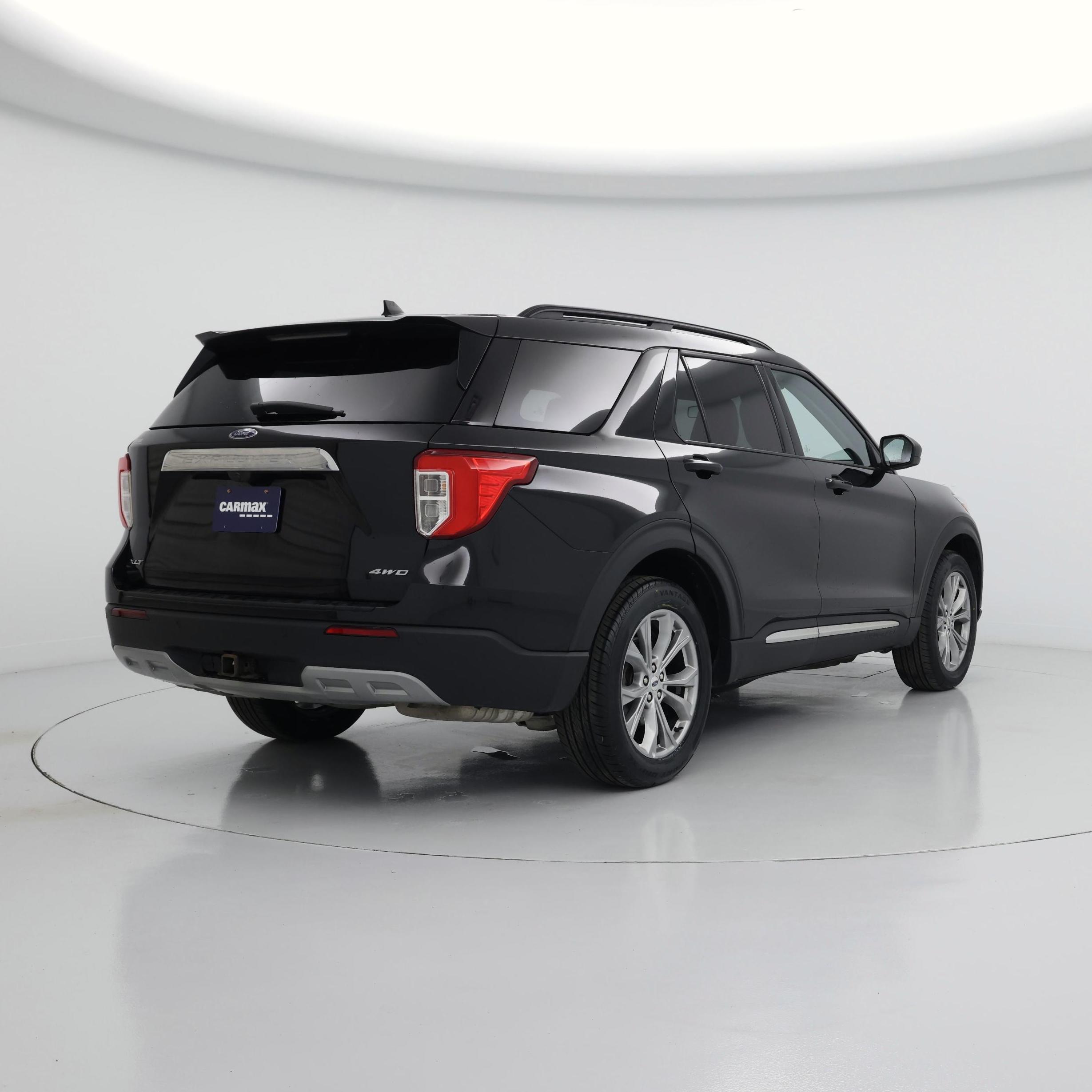 Thumbnail: 2023 Ford Explorer - 8