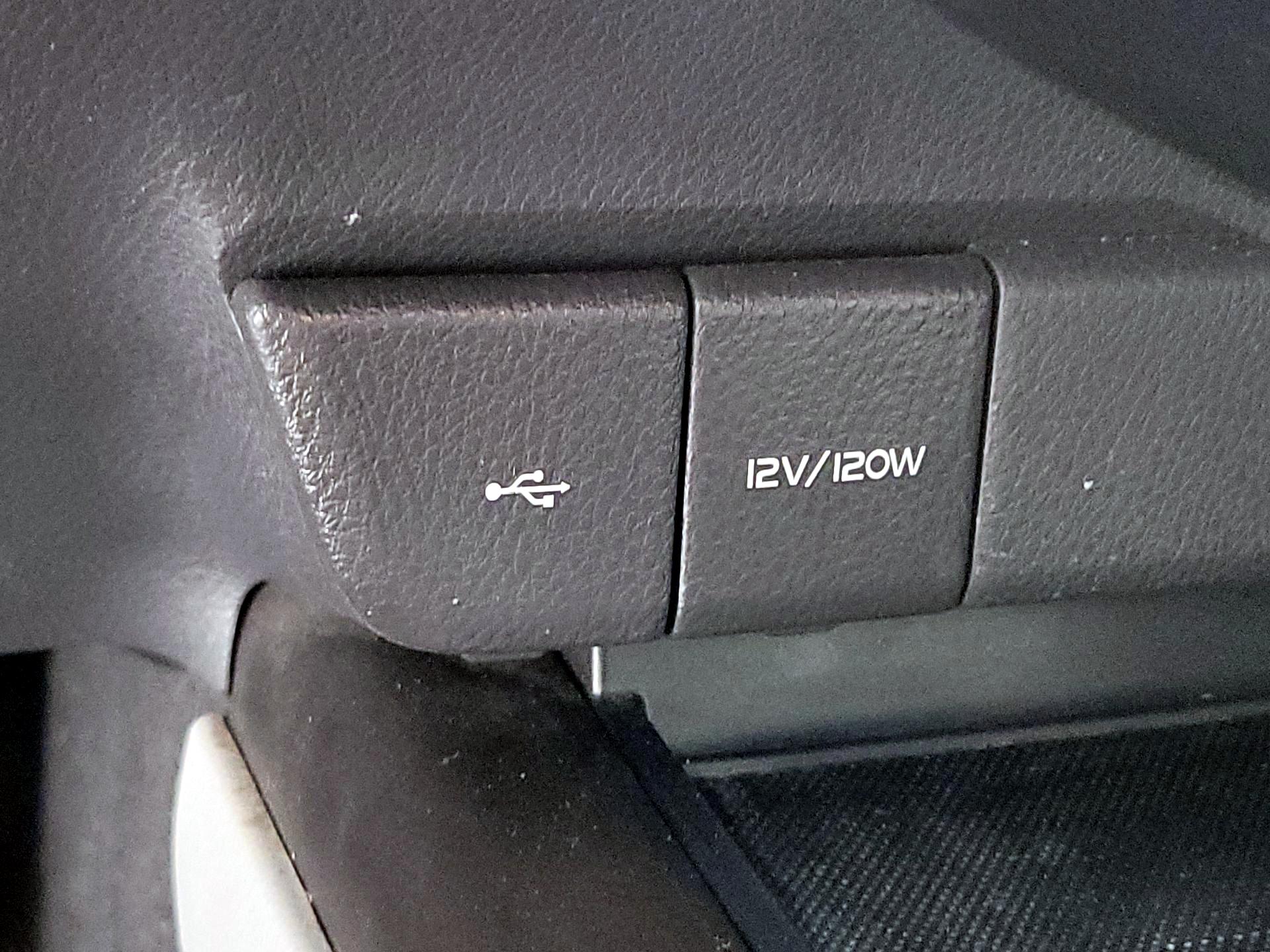 Thumbnail: 2023 Toyota Camry - 18