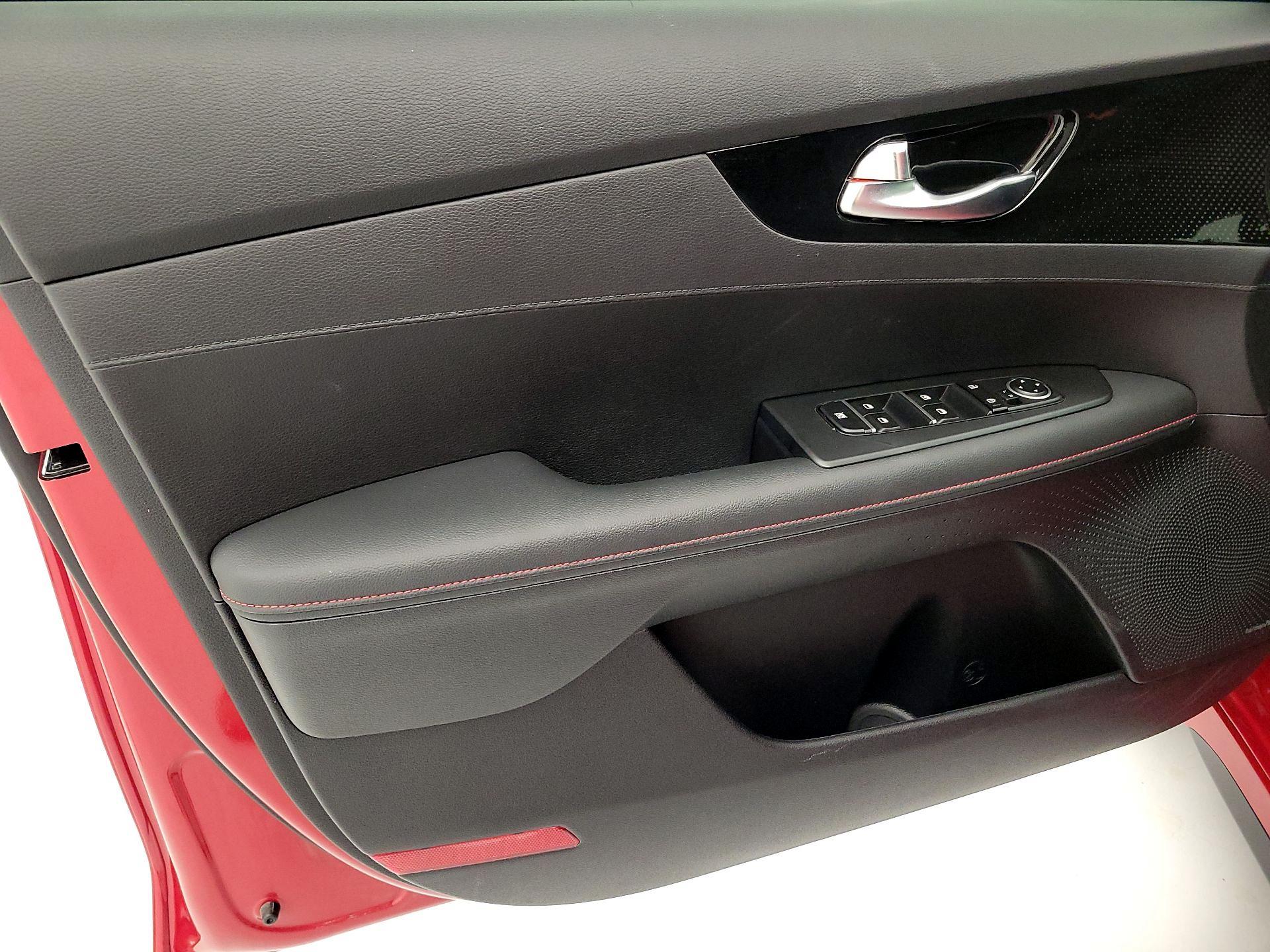 Thumbnail: 2024 Kia Forte - 12