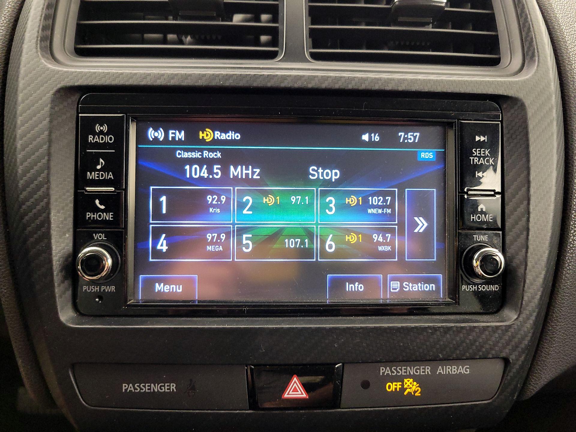 Thumbnail: 2020 Mitsubishi Outlander Sport - 14