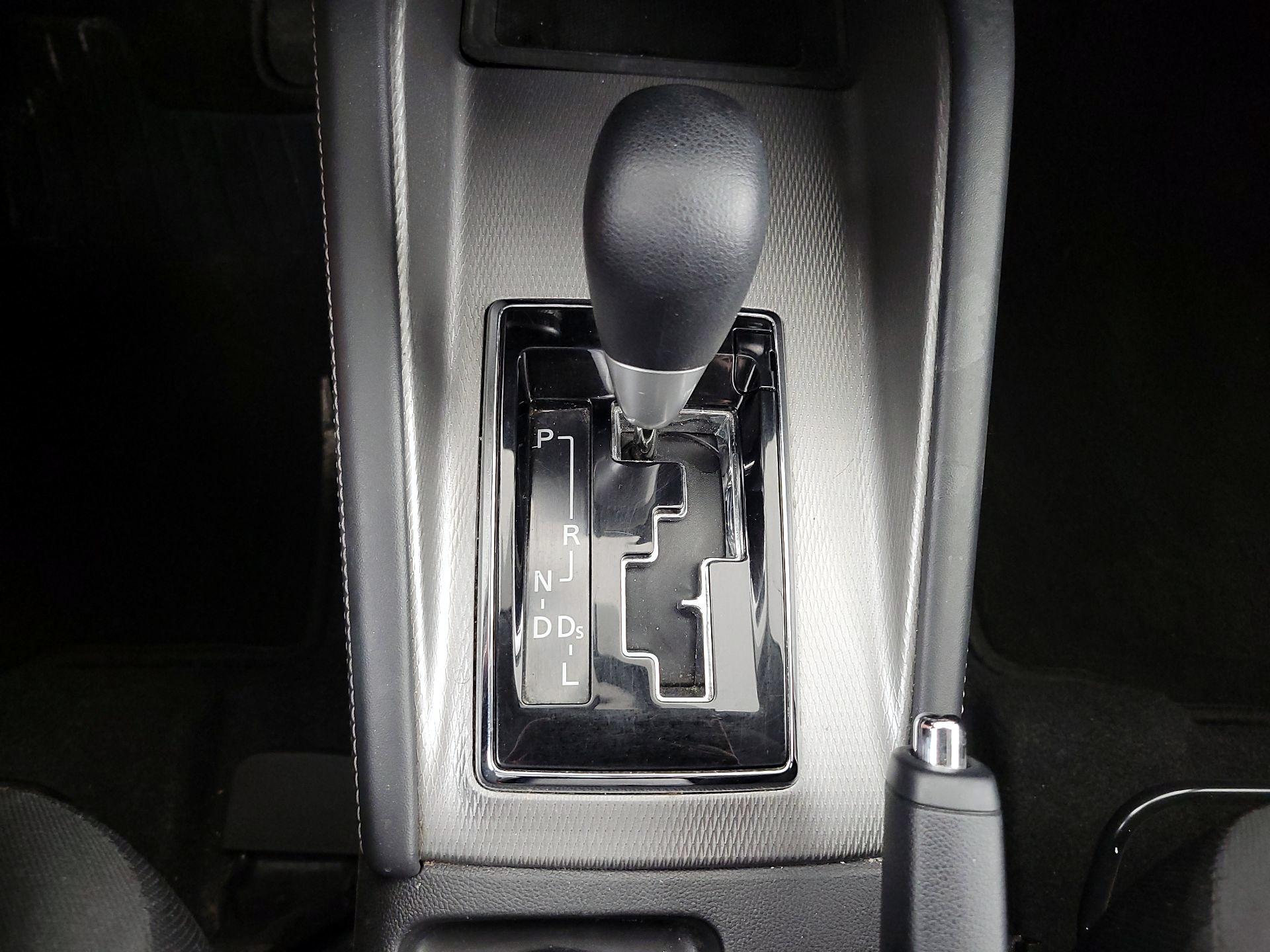 Thumbnail: 2020 Mitsubishi Outlander Sport - 16