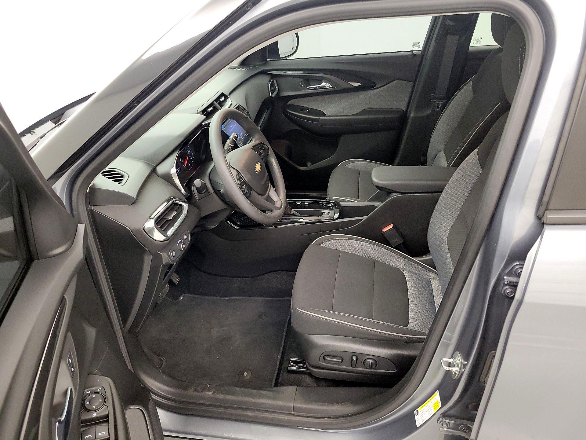 Thumbnail: 2022 Chevrolet TrailBlazer - 11