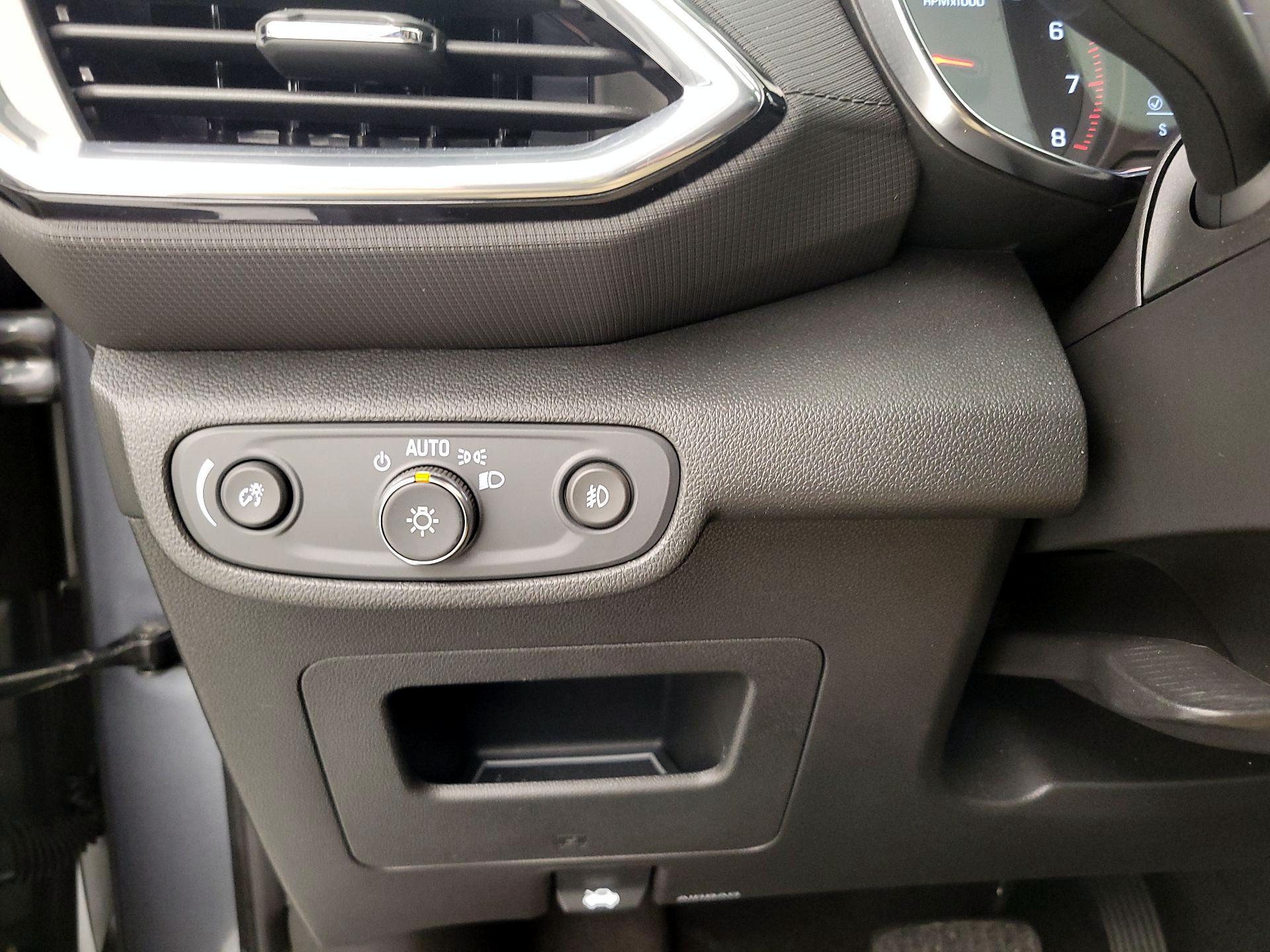 Thumbnail: 2022 Chevrolet TrailBlazer - 13