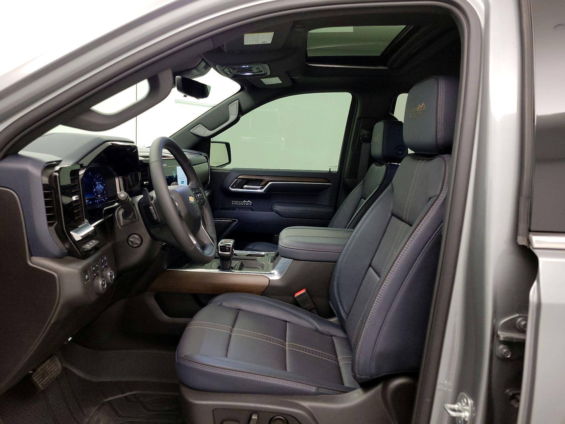 Thumbnail: 2025 Chevrolet Silverado 1500 - 11