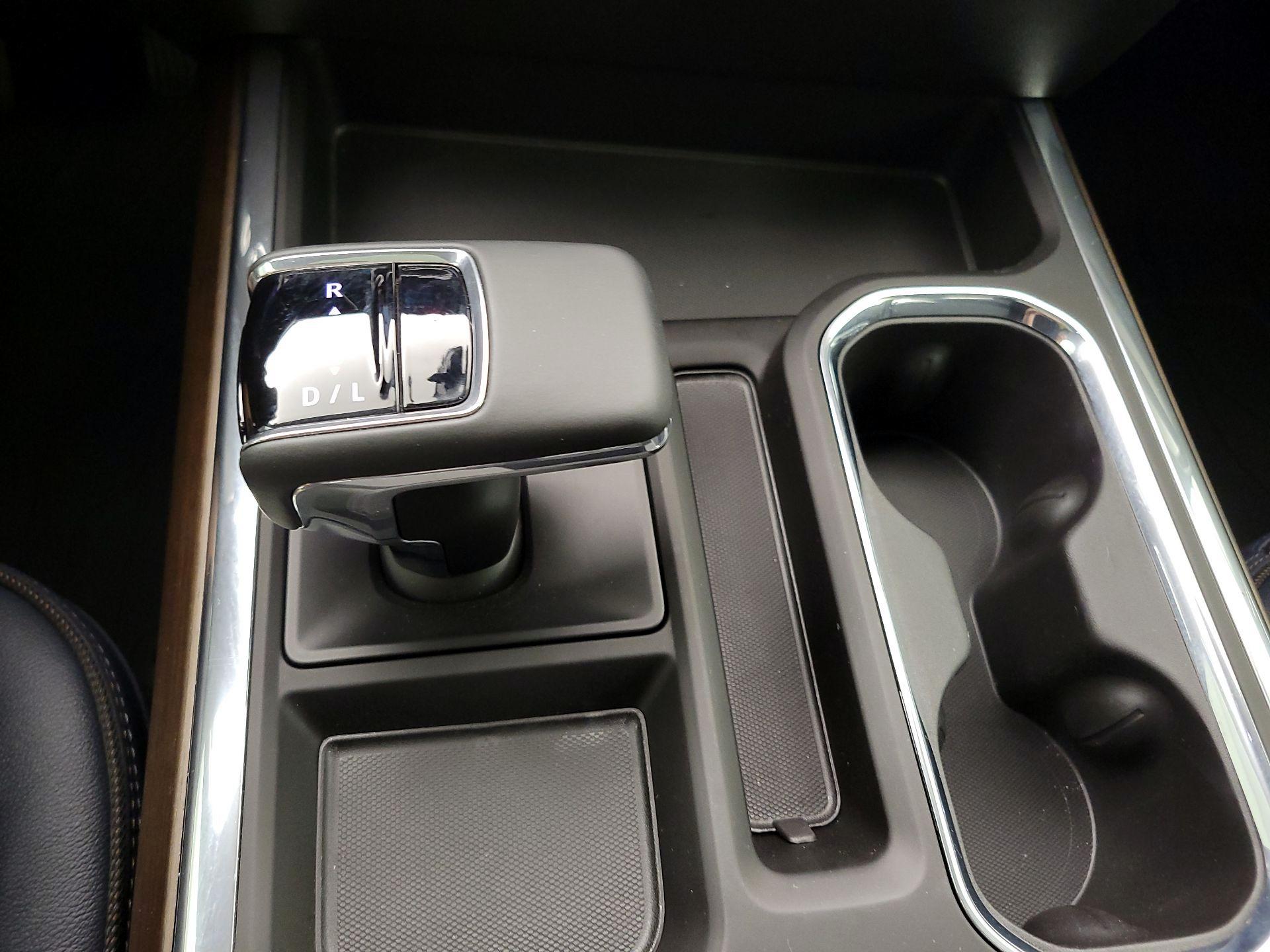 Thumbnail: 2025 Chevrolet Silverado 1500 - 17