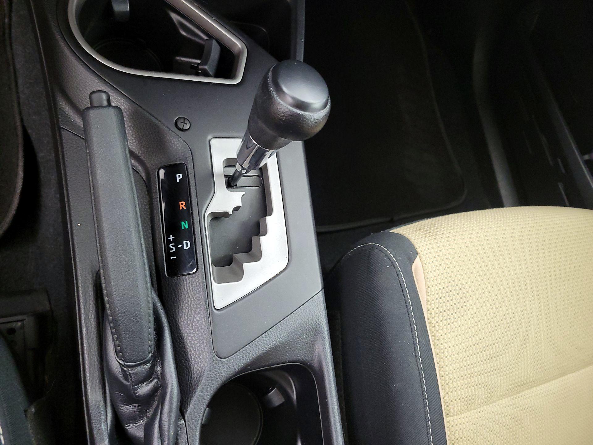 Thumbnail: 2018 Toyota RAV4 - 17