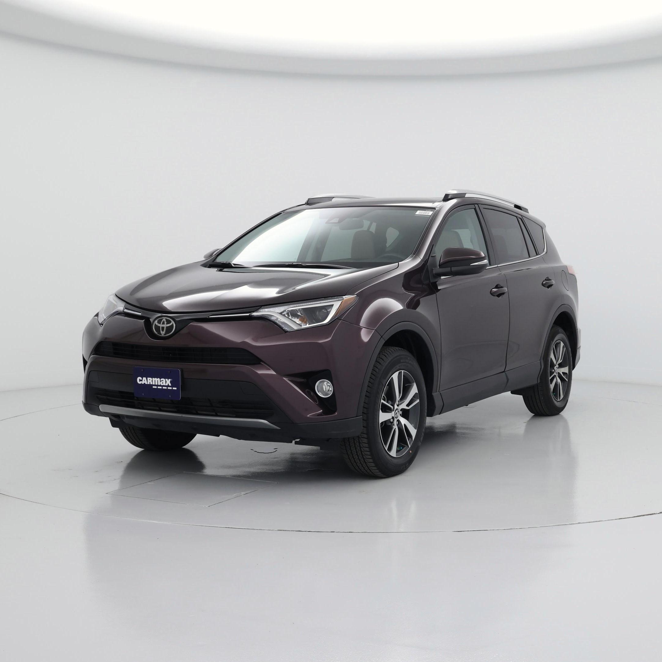 Thumbnail: 2018 Toyota RAV4 - 4