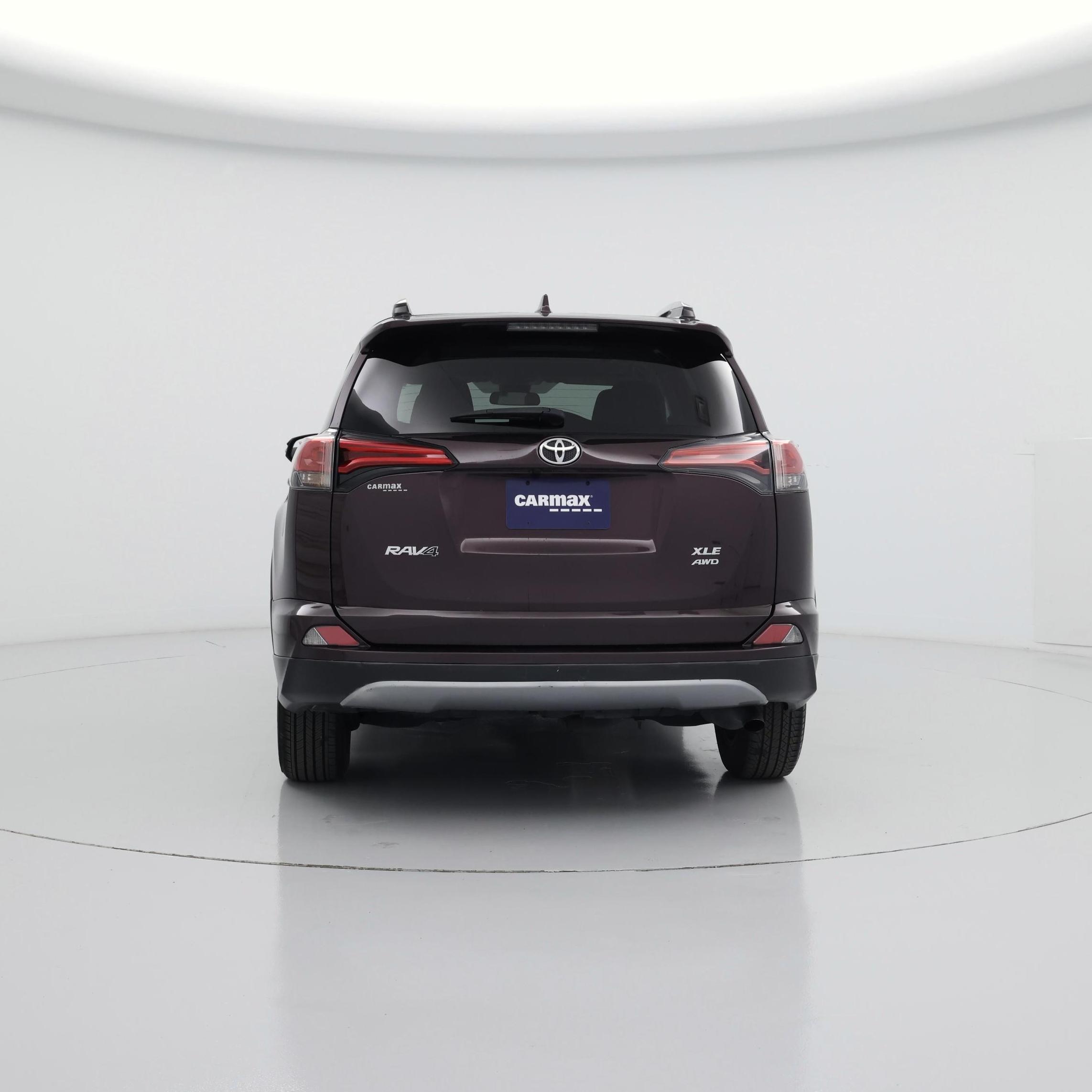 Thumbnail: 2018 Toyota RAV4 - 6