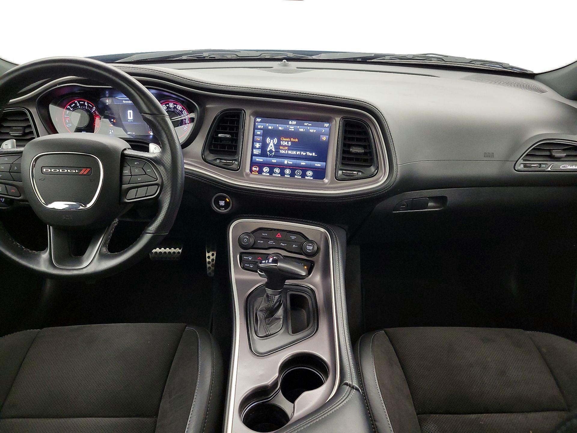 Thumbnail: 2022 Dodge Challenger - 9