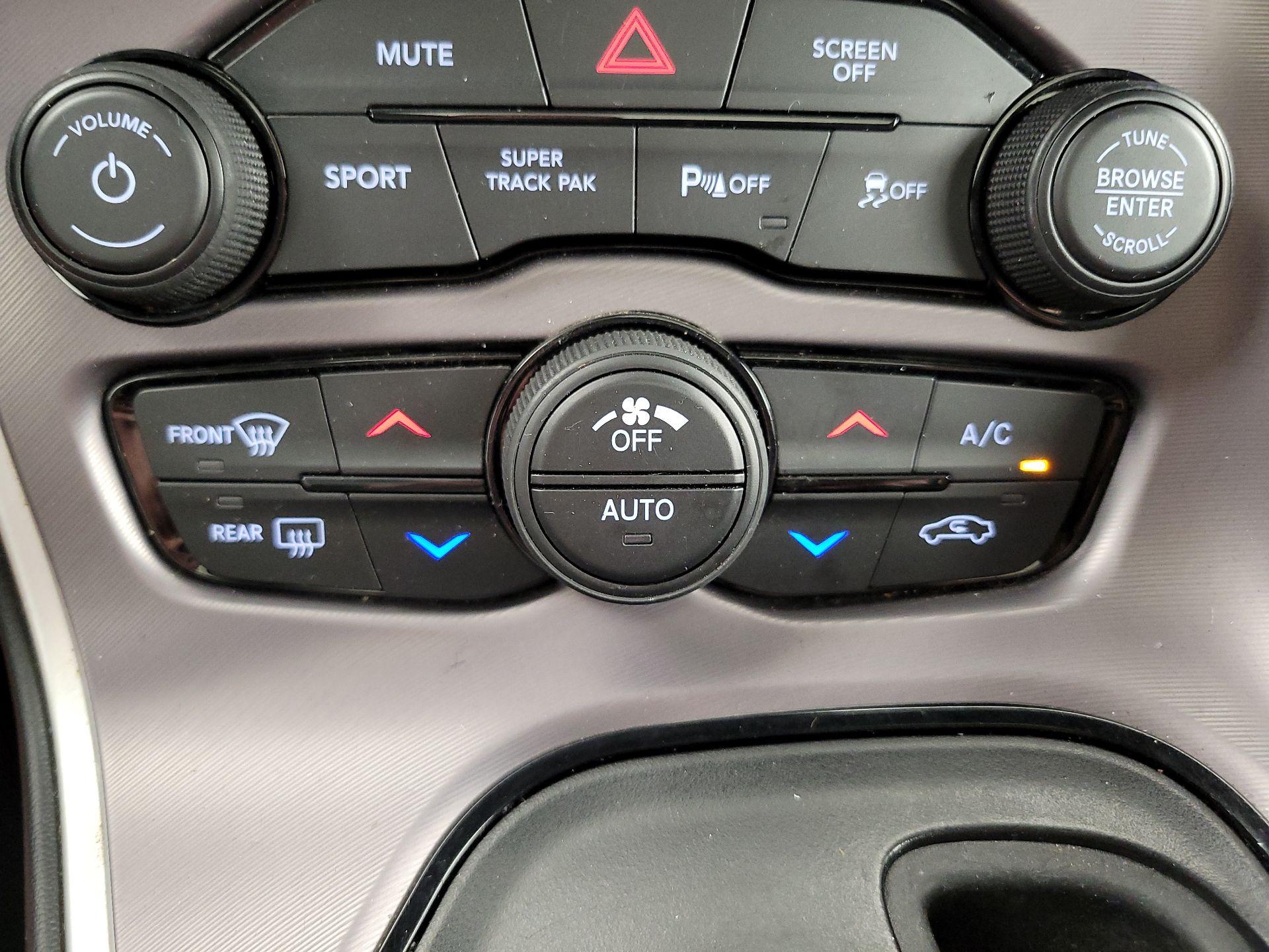 Thumbnail: 2022 Dodge Challenger - 16