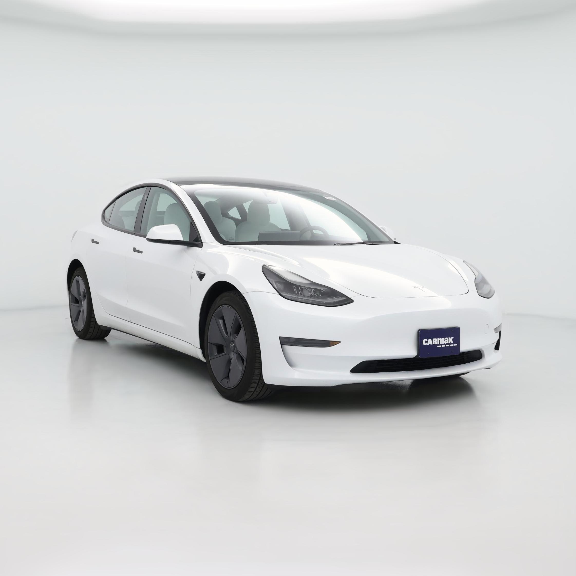 Thumbnail: 2023 Tesla Model 3 - 1