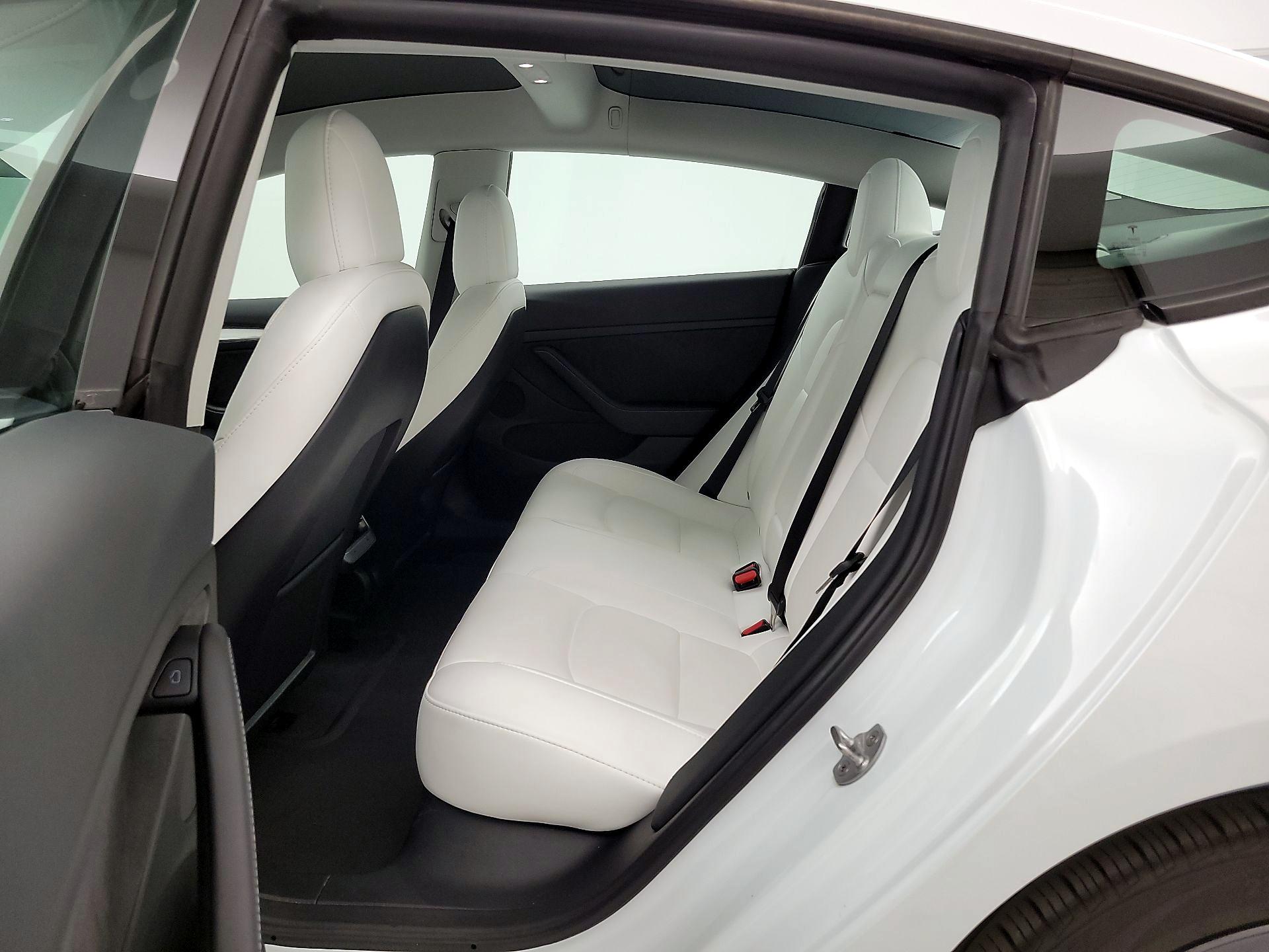 Thumbnail: 2023 Tesla Model 3 - 20