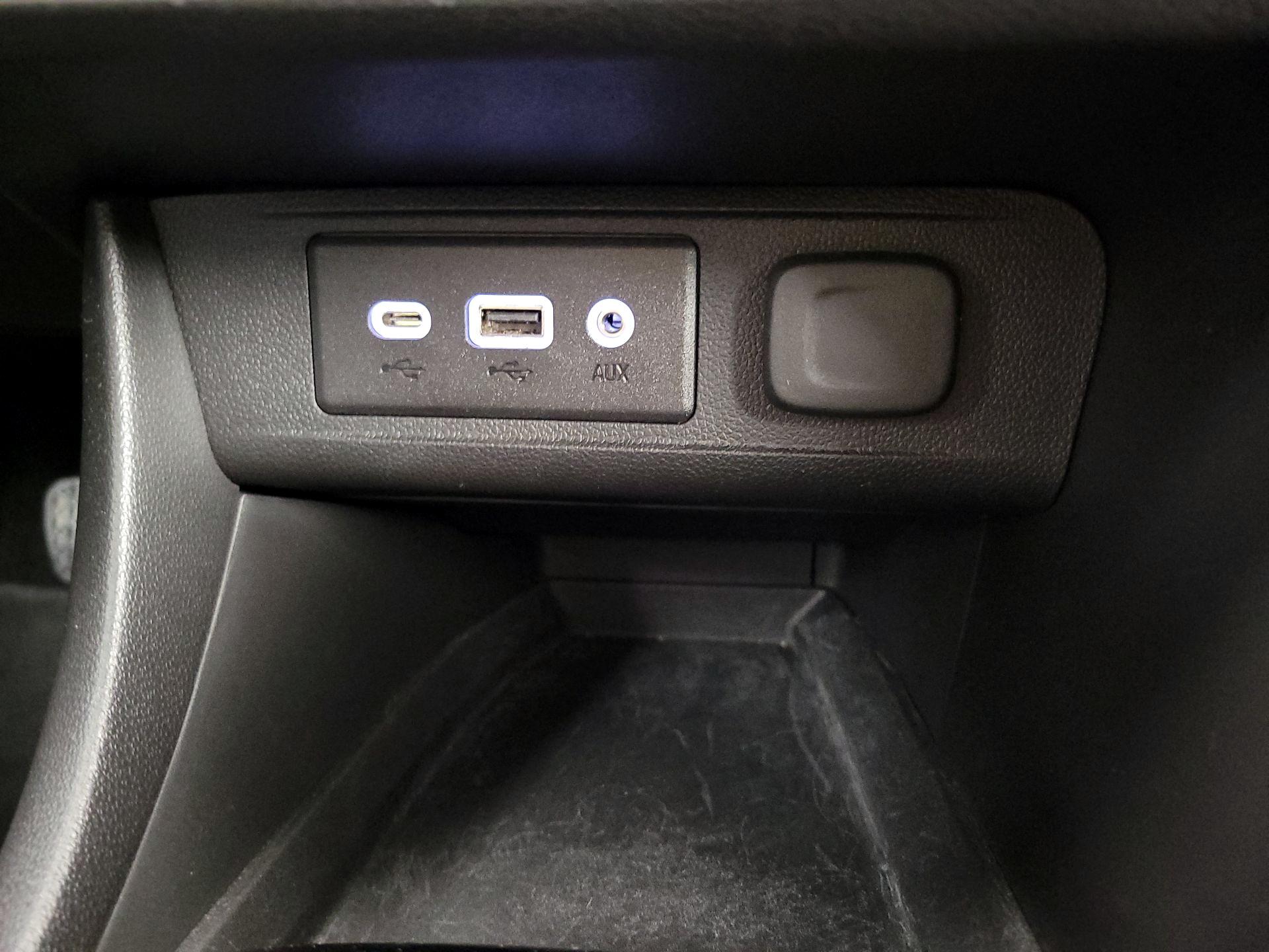 Thumbnail: 2020 Buick Encore GX - 18