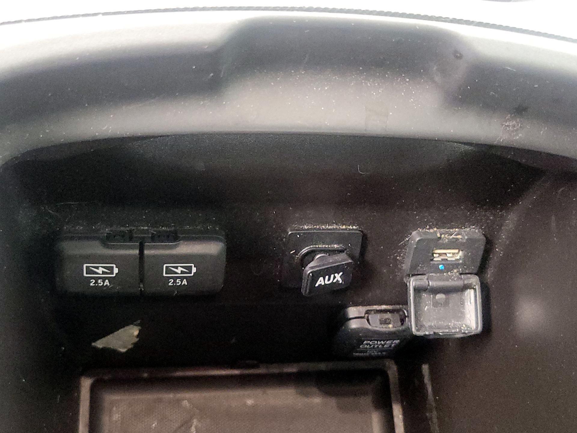 Thumbnail: 2019 Acura MDX - 18