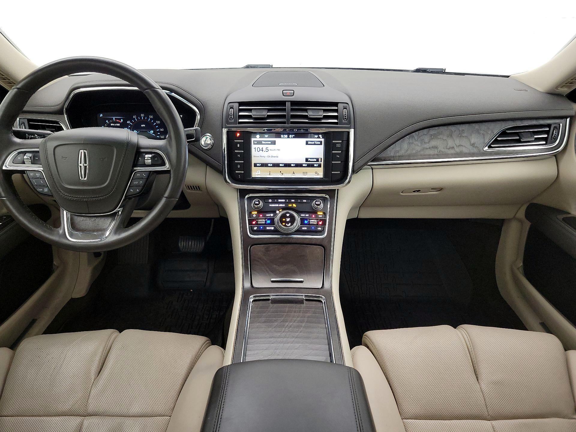 Thumbnail: 2019 Lincoln Continental - 9