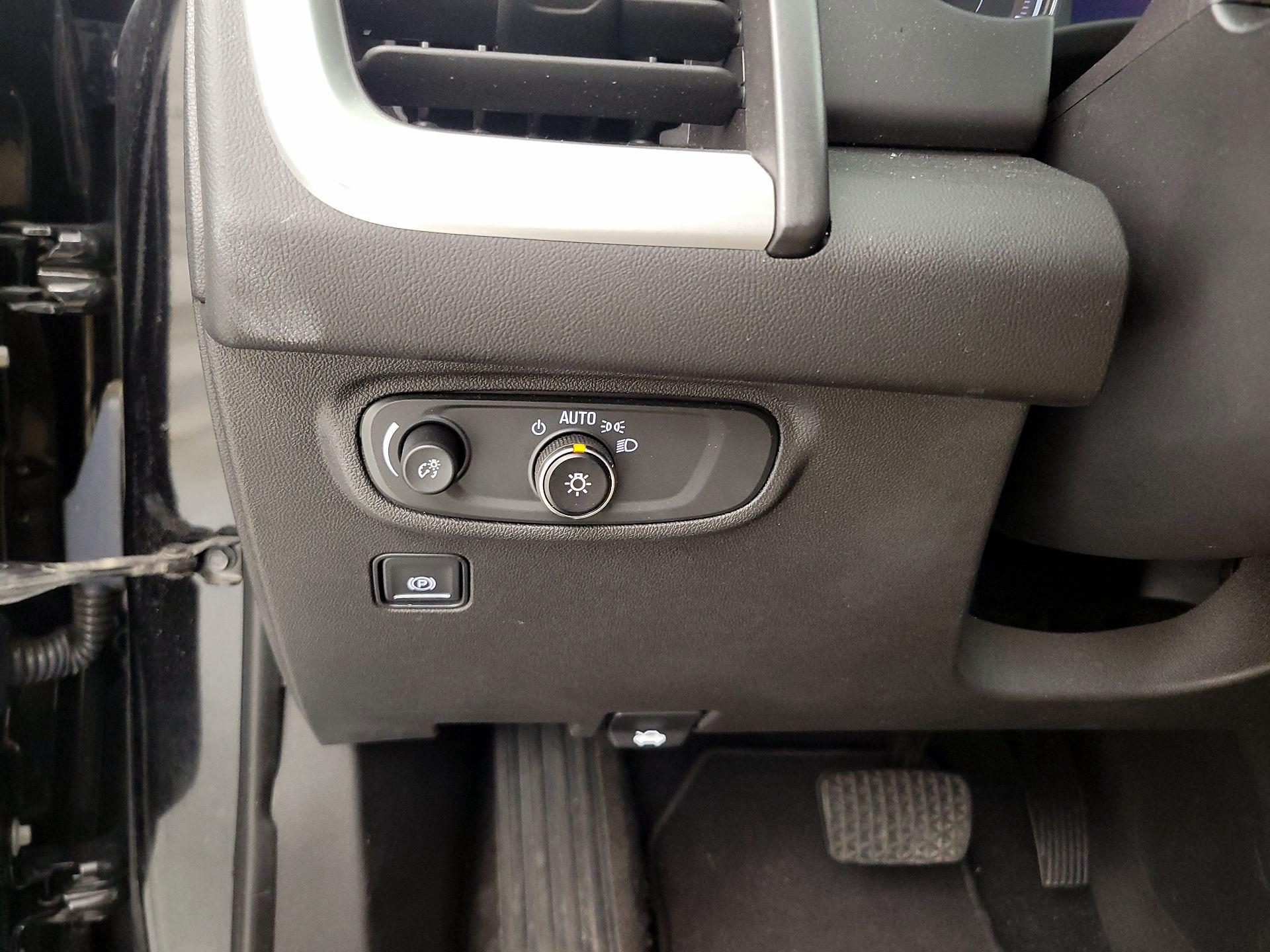 Thumbnail: 2020 GMC Terrain - 13