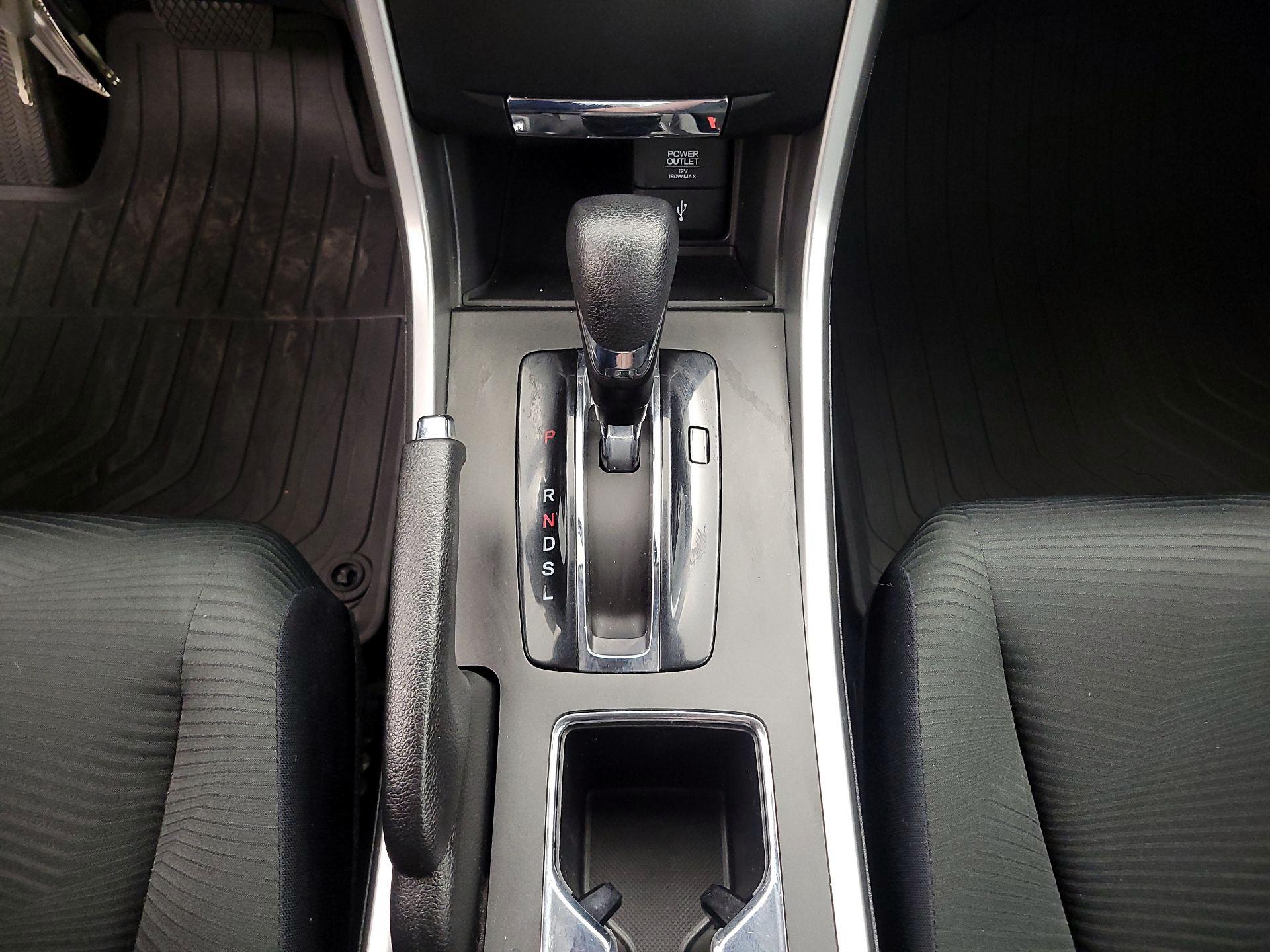 Thumbnail: 2014 Honda Accord - 17