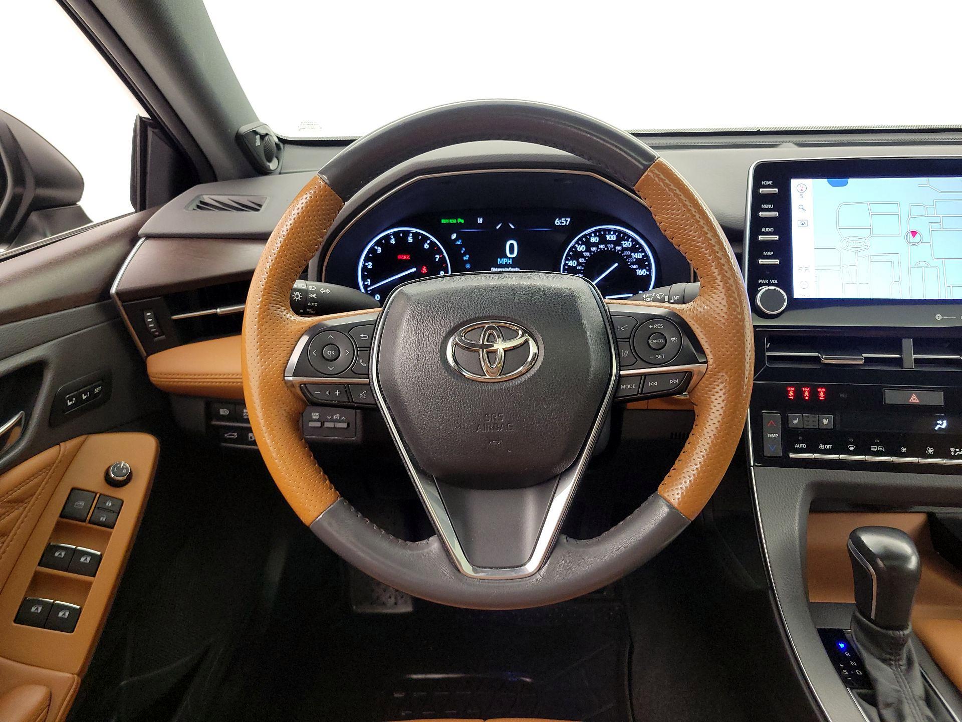 Thumbnail: 2022 Toyota Avalon - 10