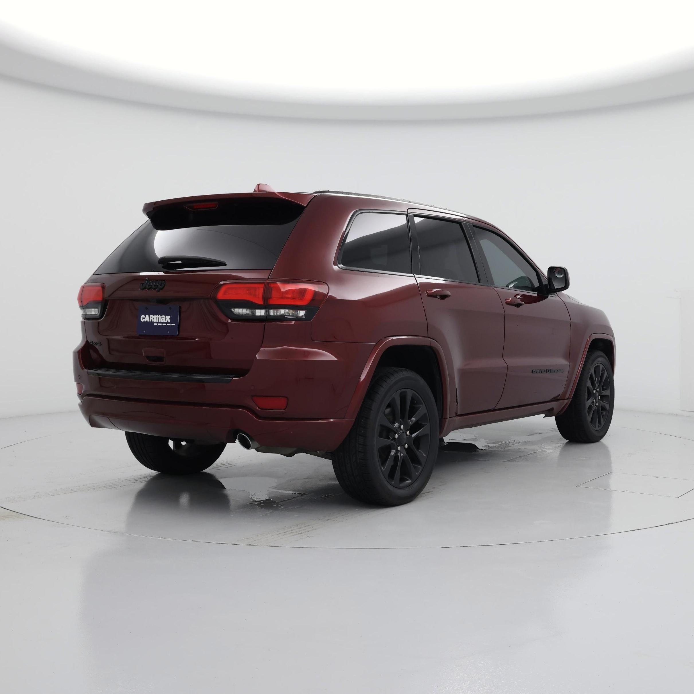 Thumbnail: 2018 Jeep Grand Cherokee - 8