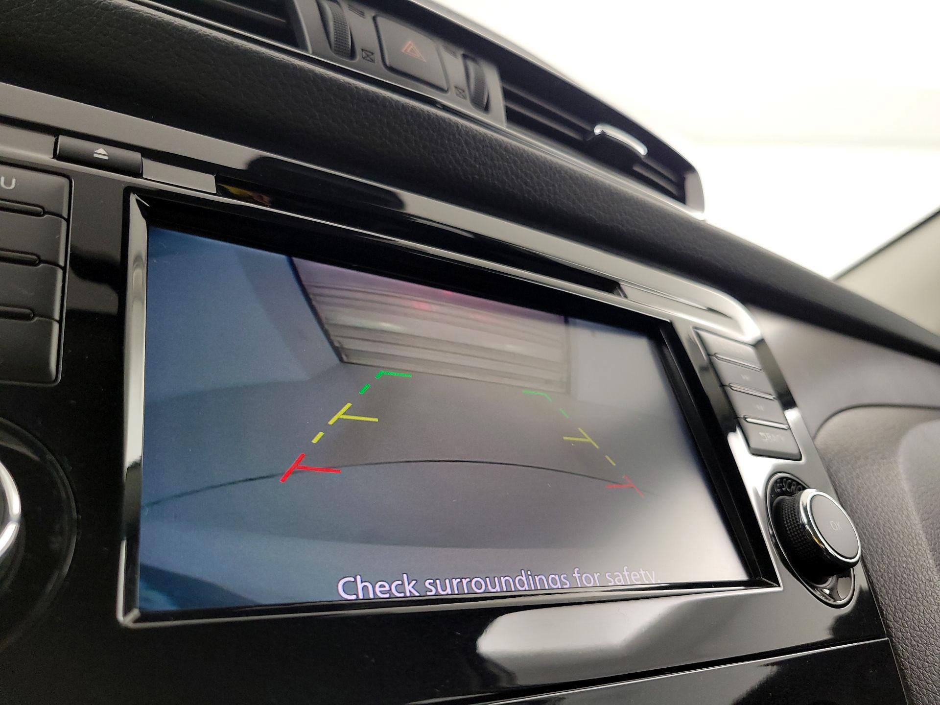 Thumbnail: 2020 Nissan Rogue Sport - 14