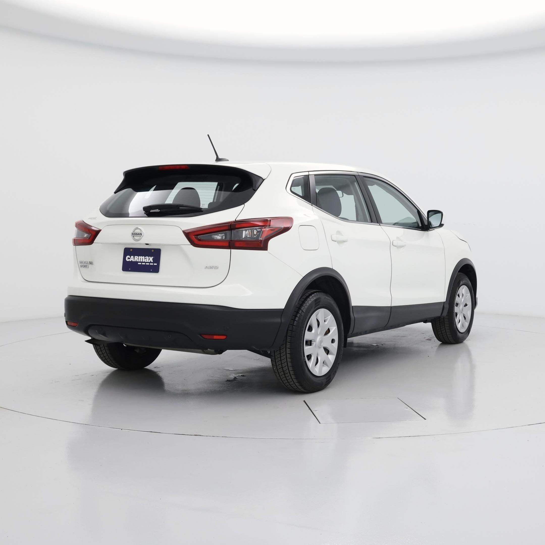 Thumbnail: 2020 Nissan Rogue Sport - 8
