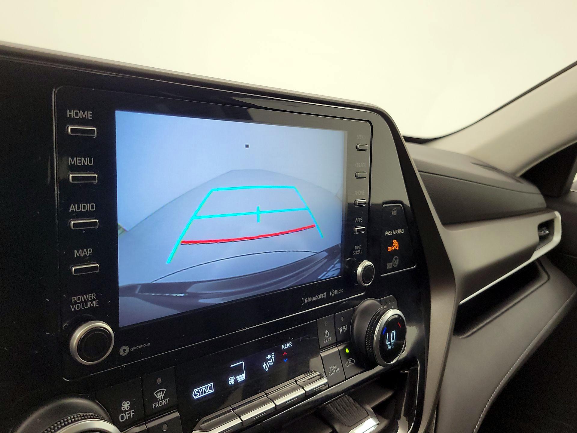 Thumbnail: 2021 Toyota Highlander - 14