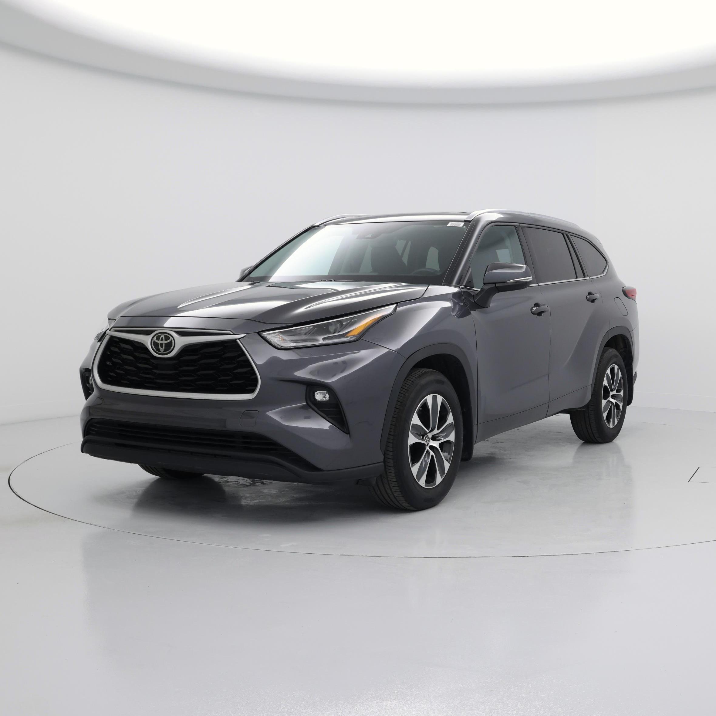 Thumbnail: 2021 Toyota Highlander - 4