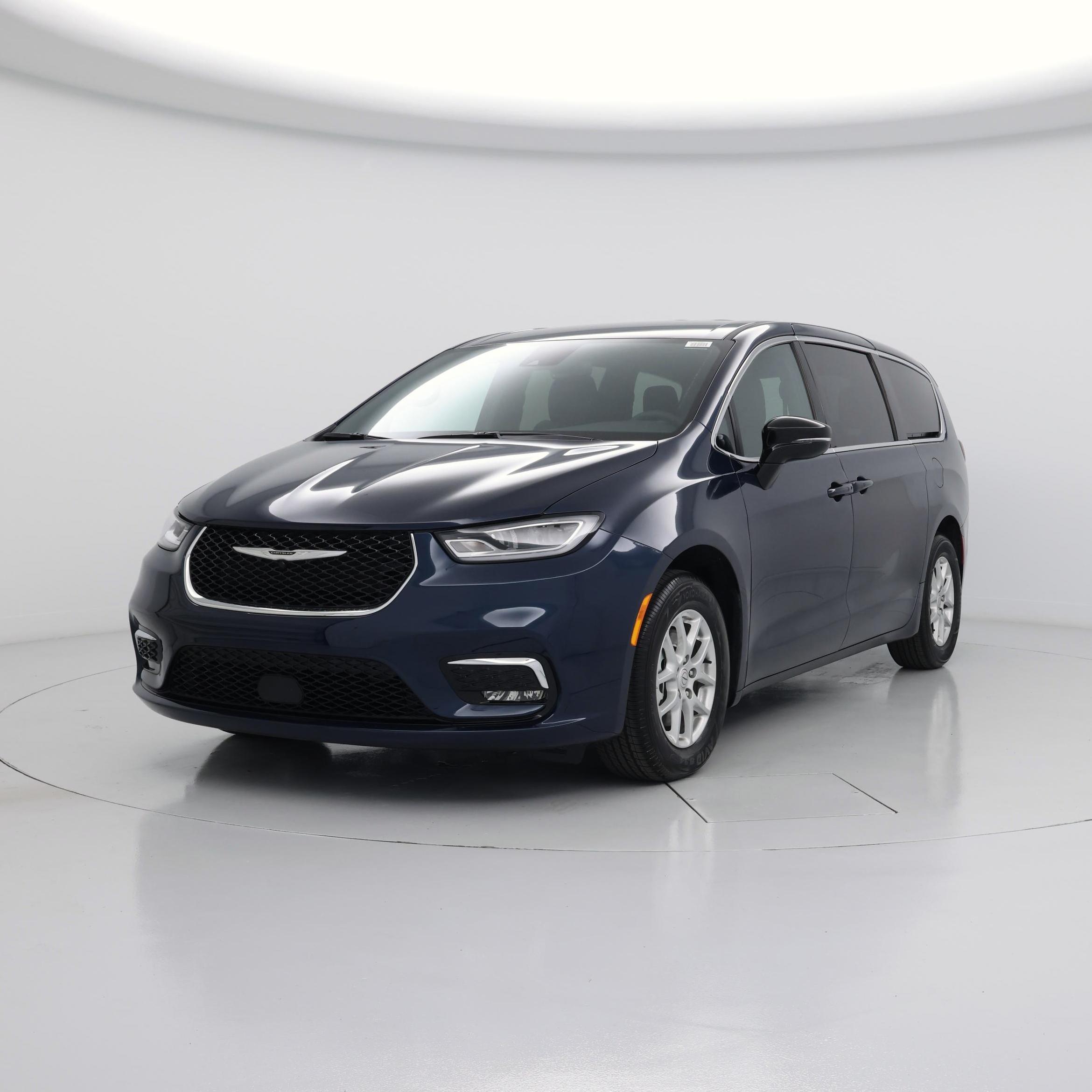 Thumbnail: 2025 Chrysler Pacifica - 4