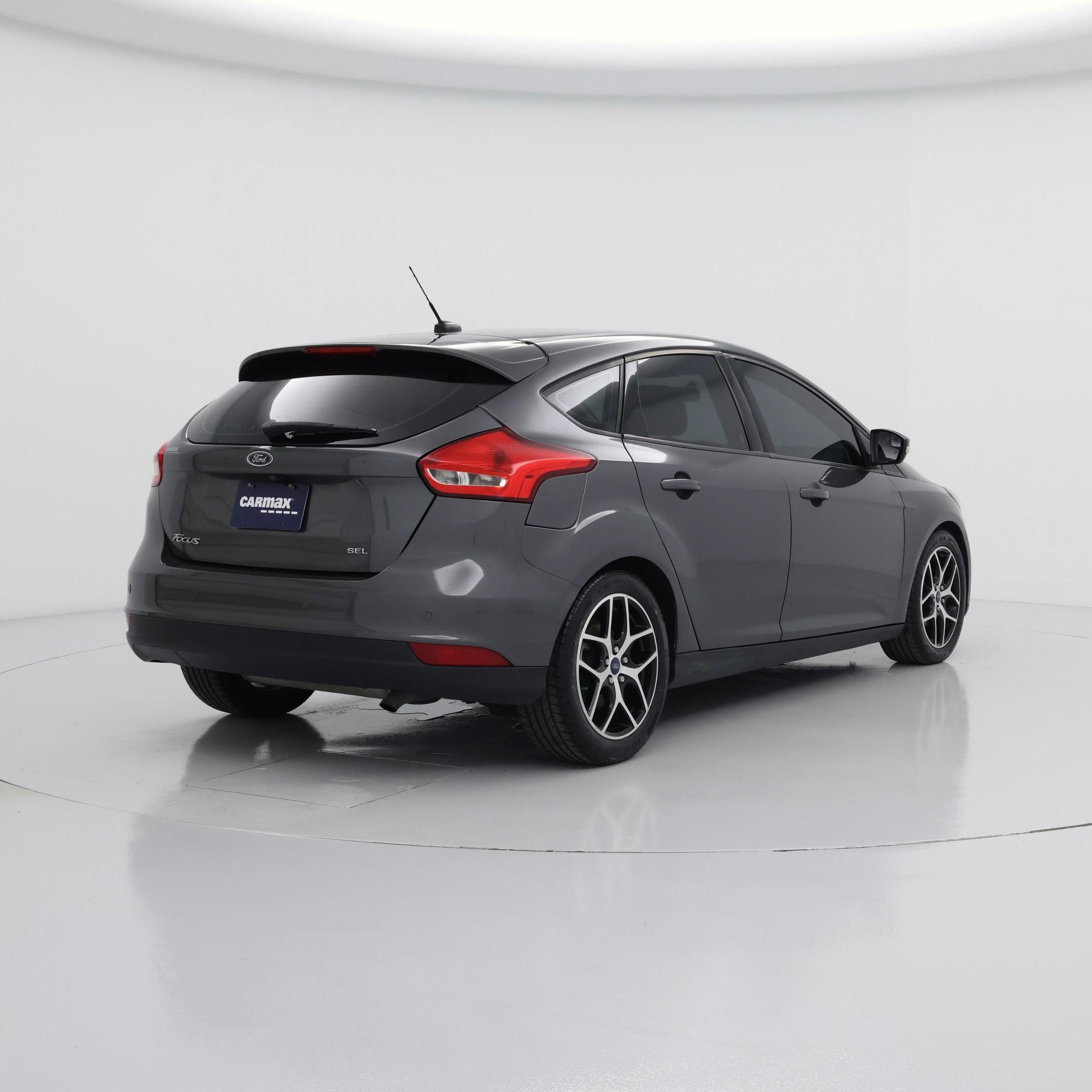 Thumbnail: 2018 Ford Focus - 8