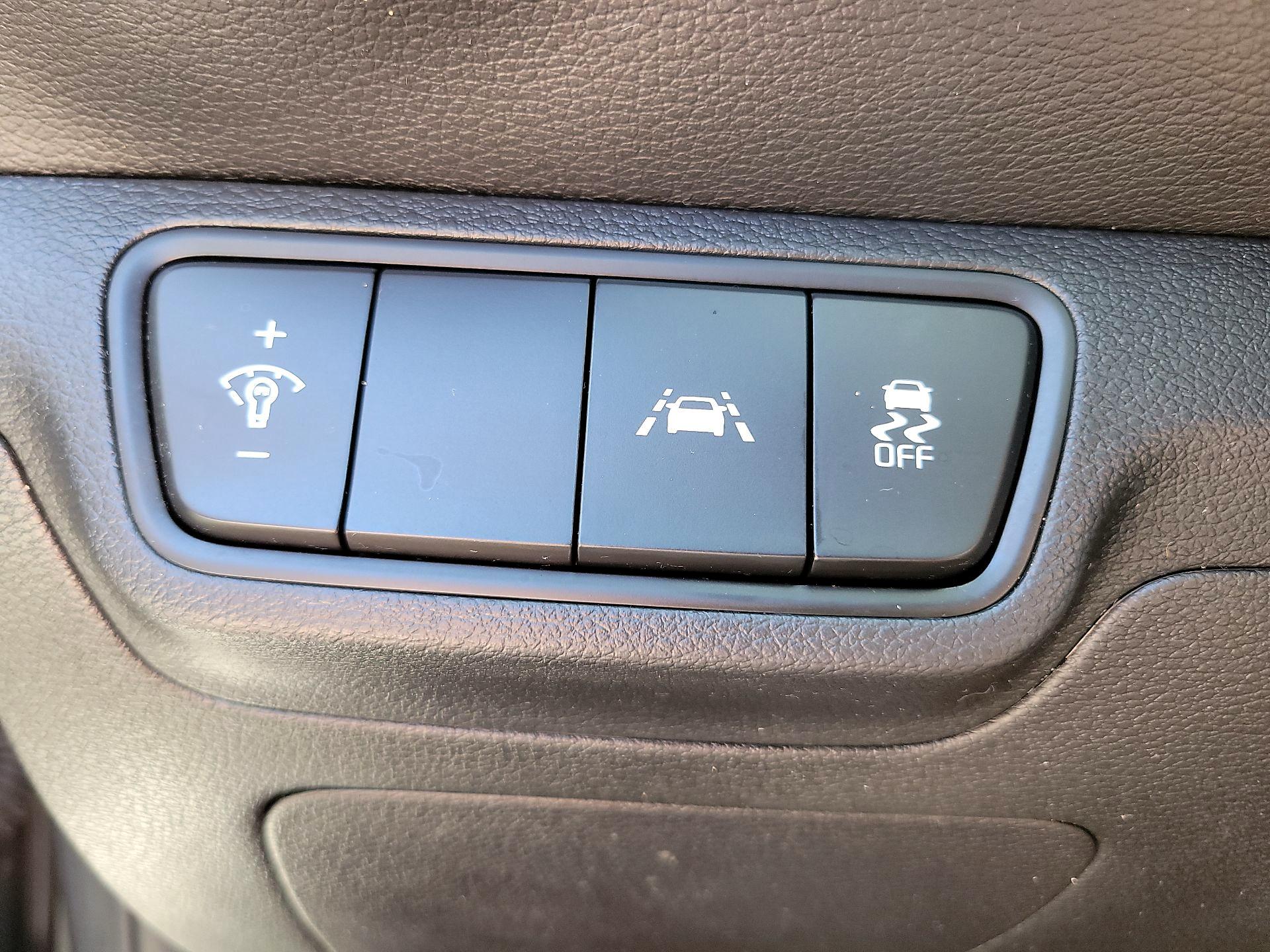 Thumbnail: 2021 Kia Forte - 11