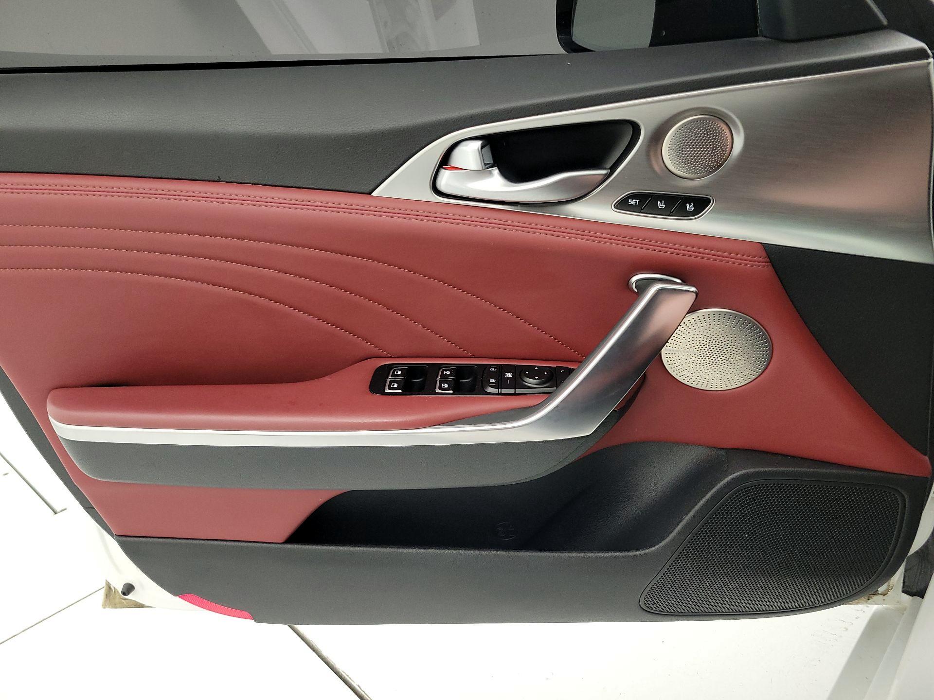 Thumbnail: 2023 Kia Stinger - 12