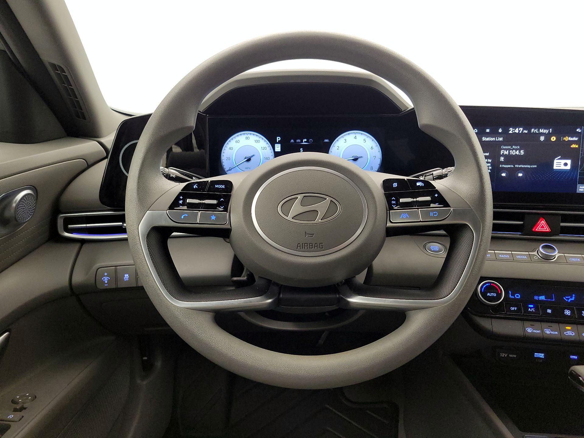 Thumbnail: 2024 Hyundai Elantra - 10