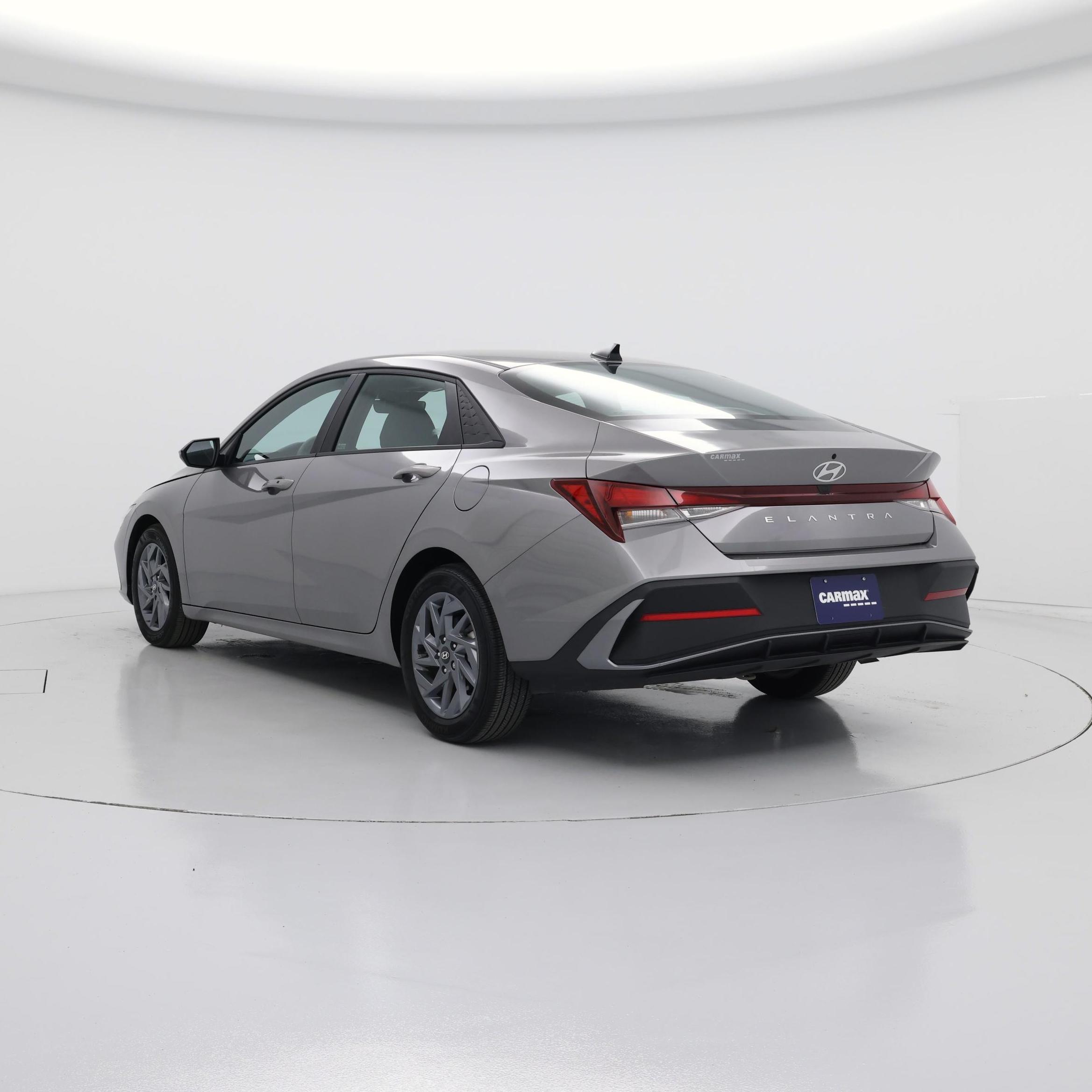 Thumbnail: 2024 Hyundai Elantra - 2