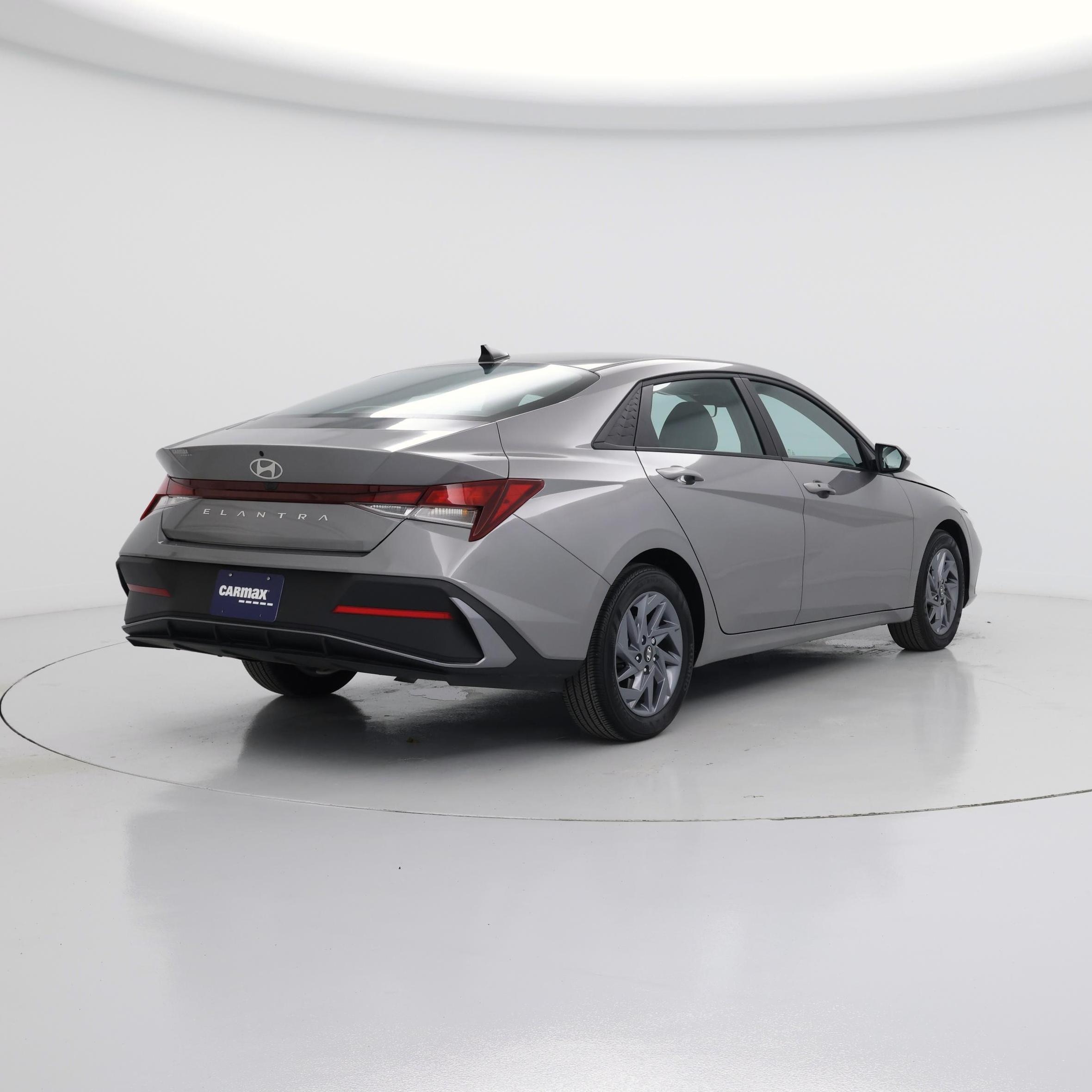 Thumbnail: 2024 Hyundai Elantra - 8