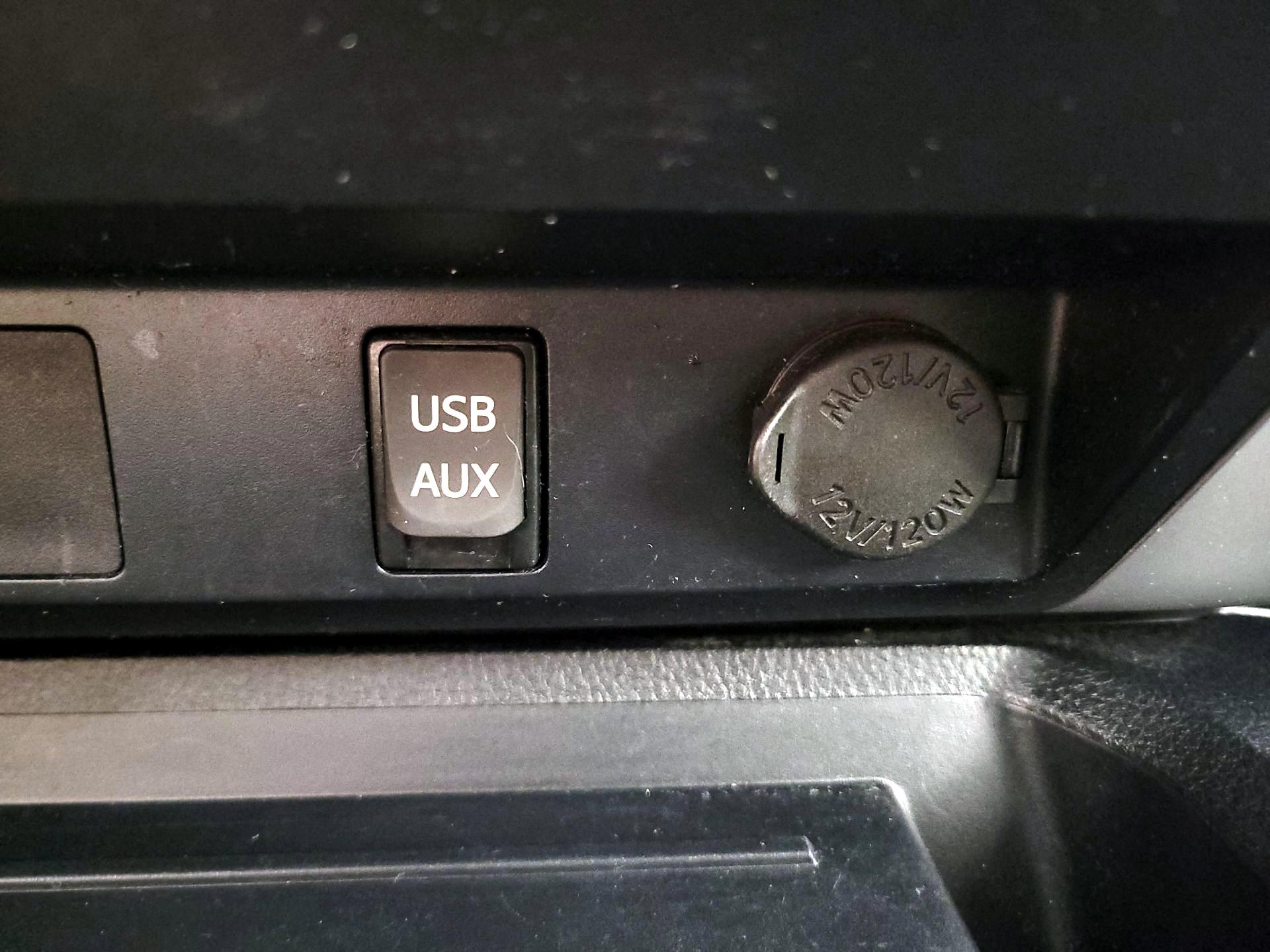 Thumbnail: 2019 Toyota Tundra - 18