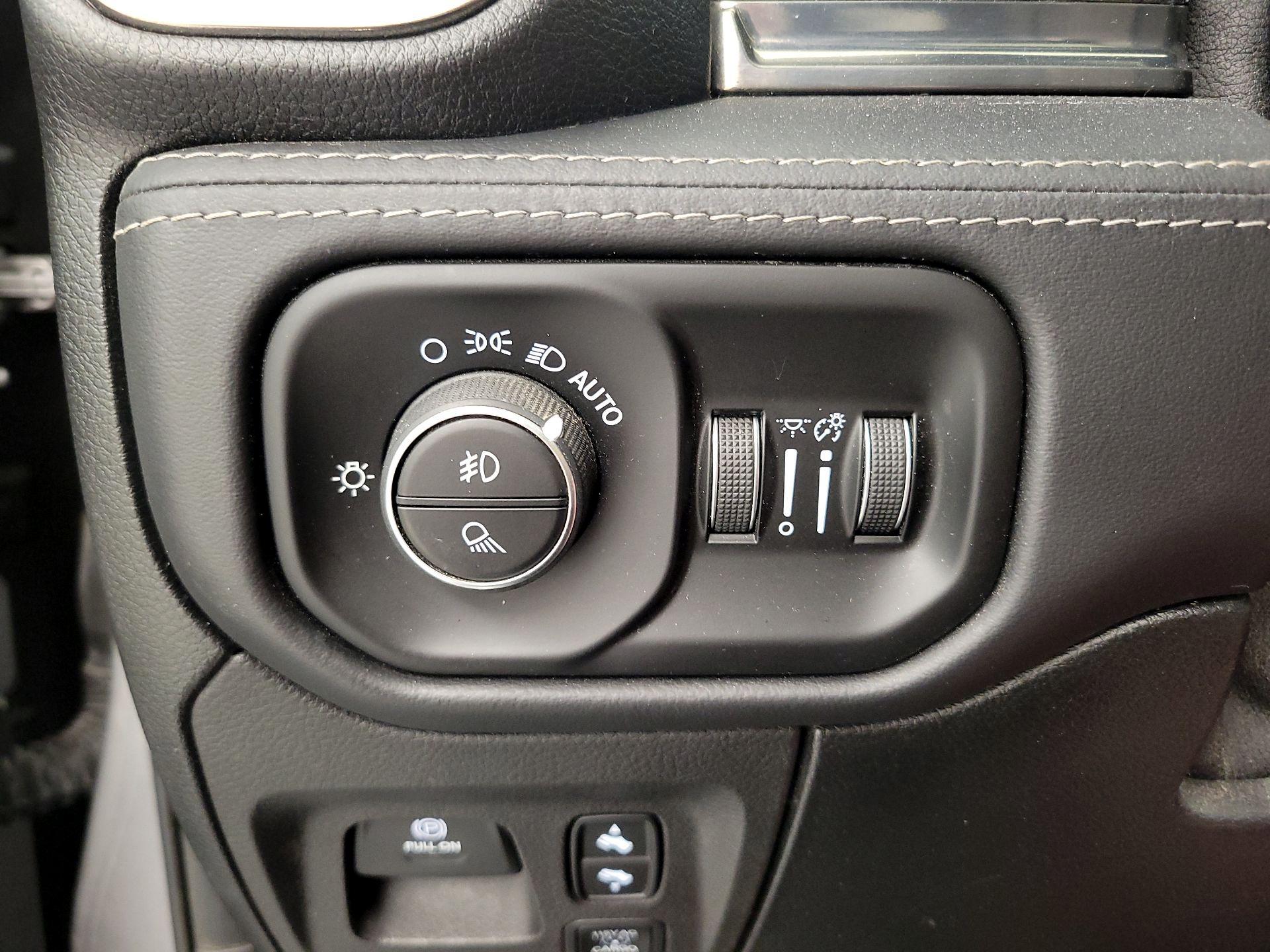 Thumbnail: 2021 RAM 1500 - 13