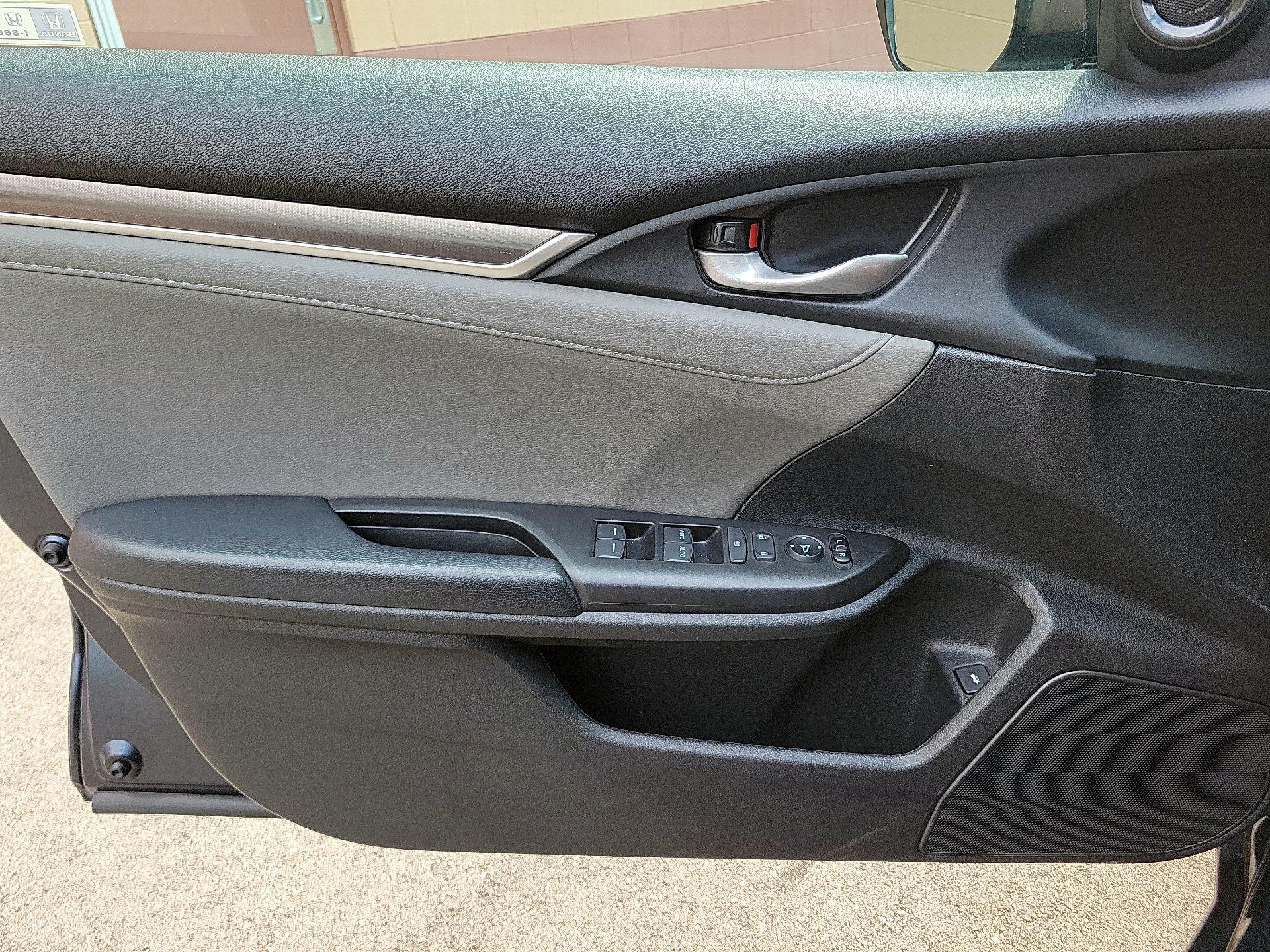 Thumbnail: 2021 Honda Civic - 10