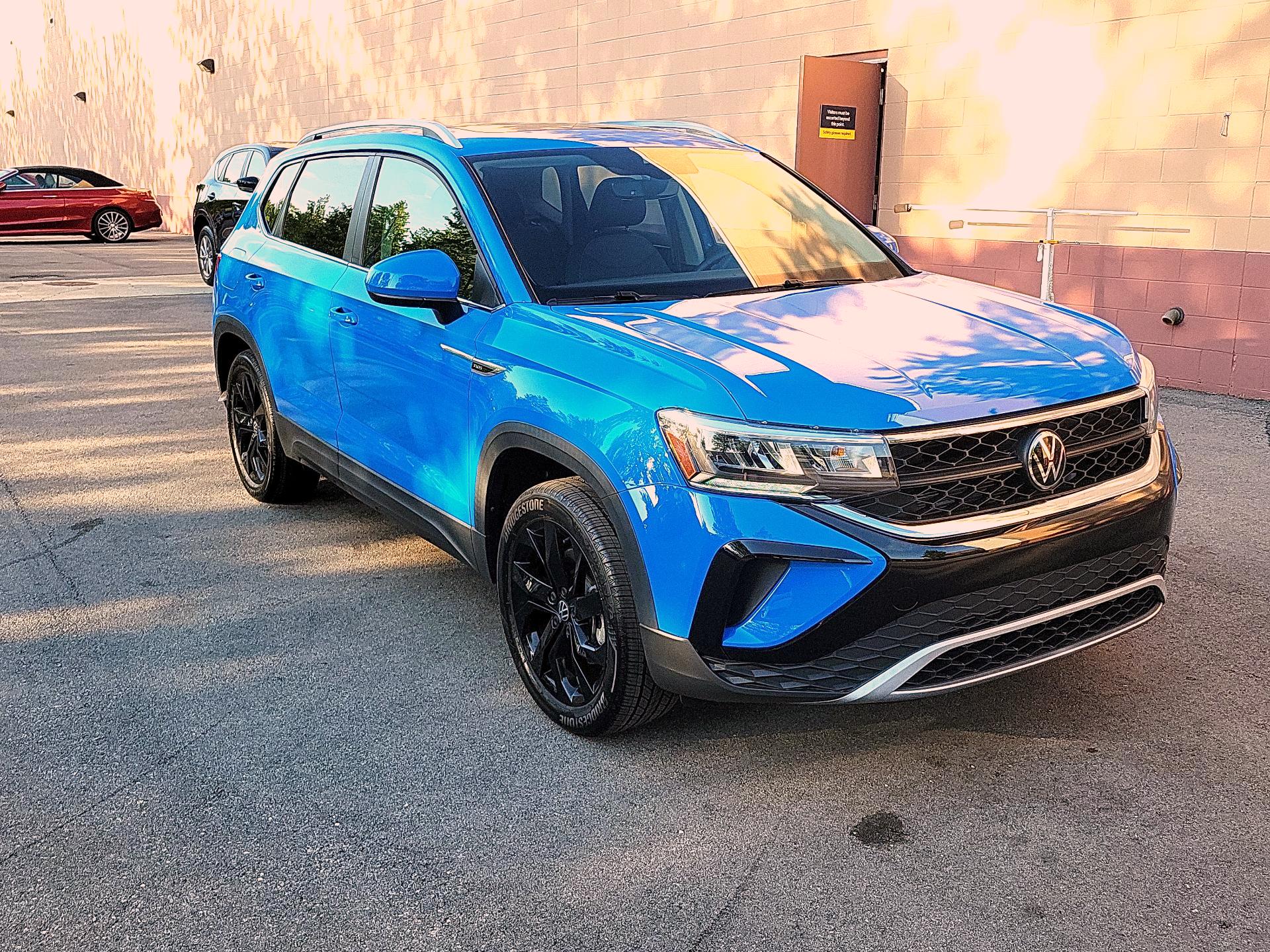 Thumbnail: 2022 Volkswagen Taos - 1