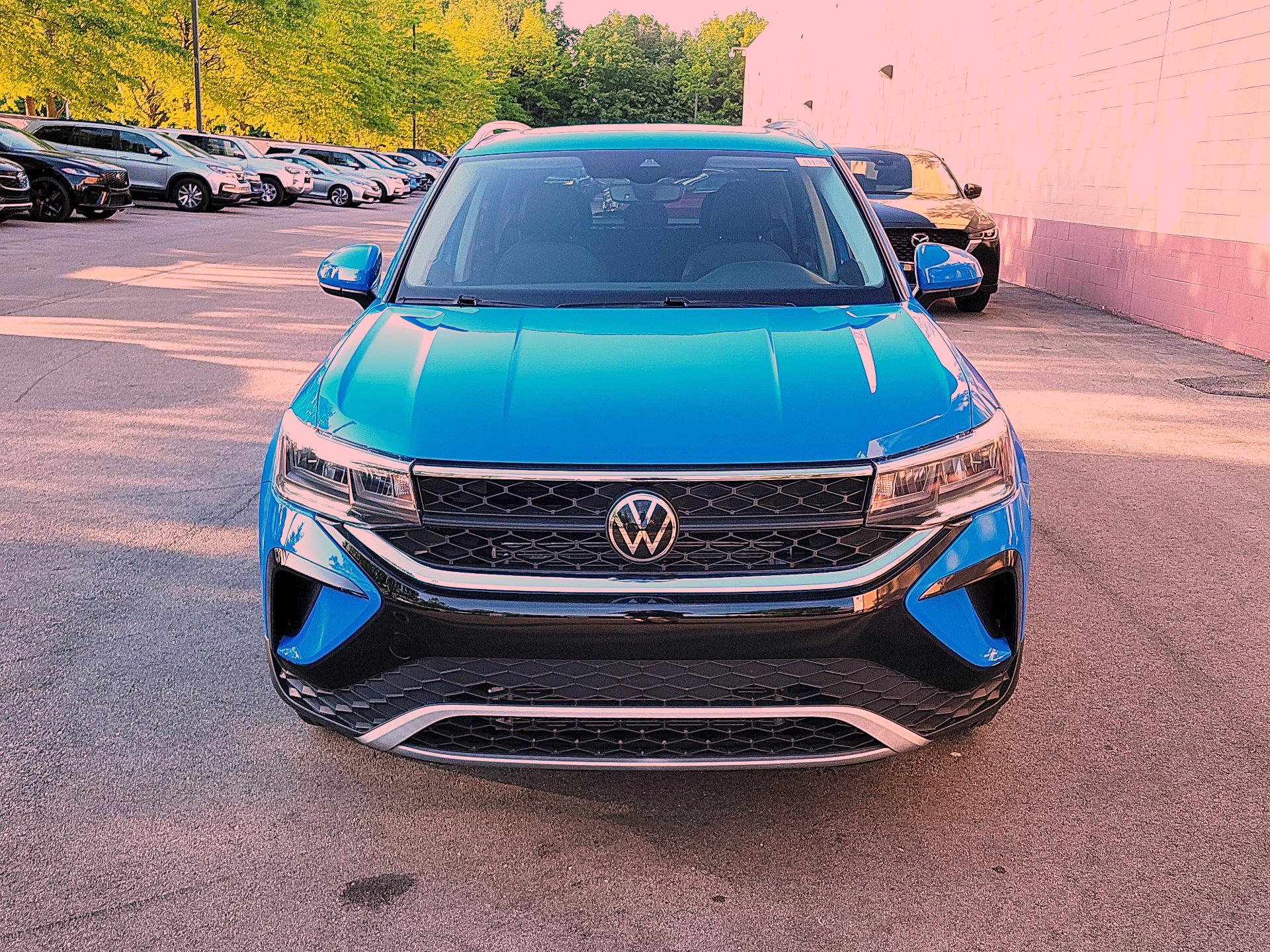 Thumbnail: 2022 Volkswagen Taos - 2