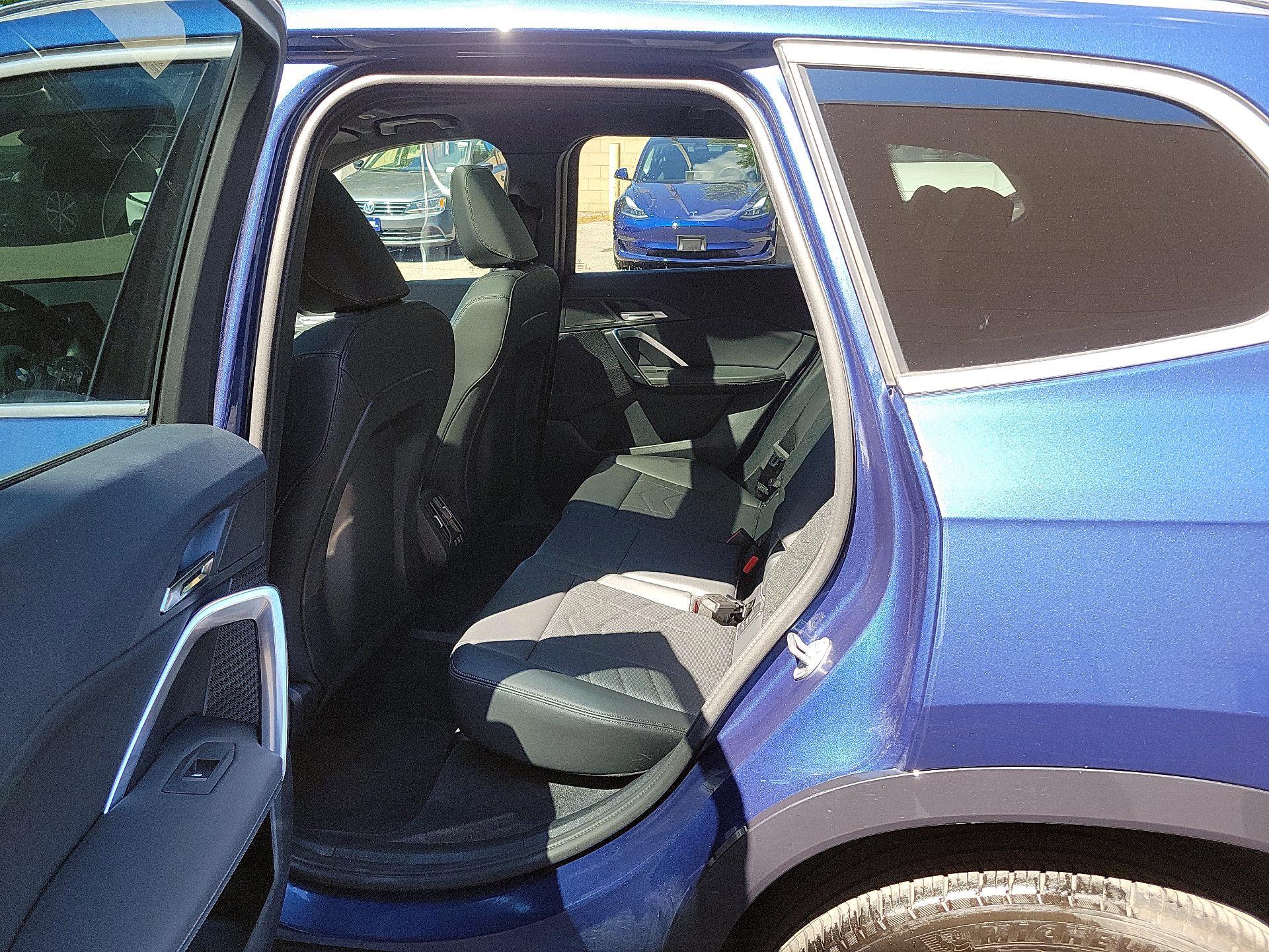 Thumbnail: 2025 BMW X1 - 18