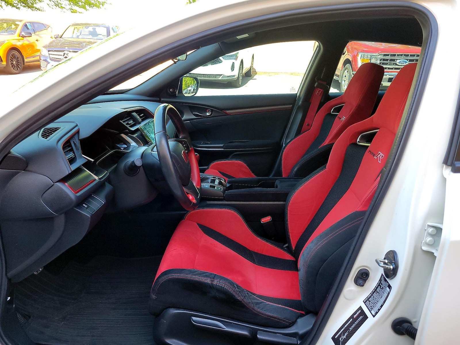 2018 Honda Civic Hatchback Type-R - Photo 10