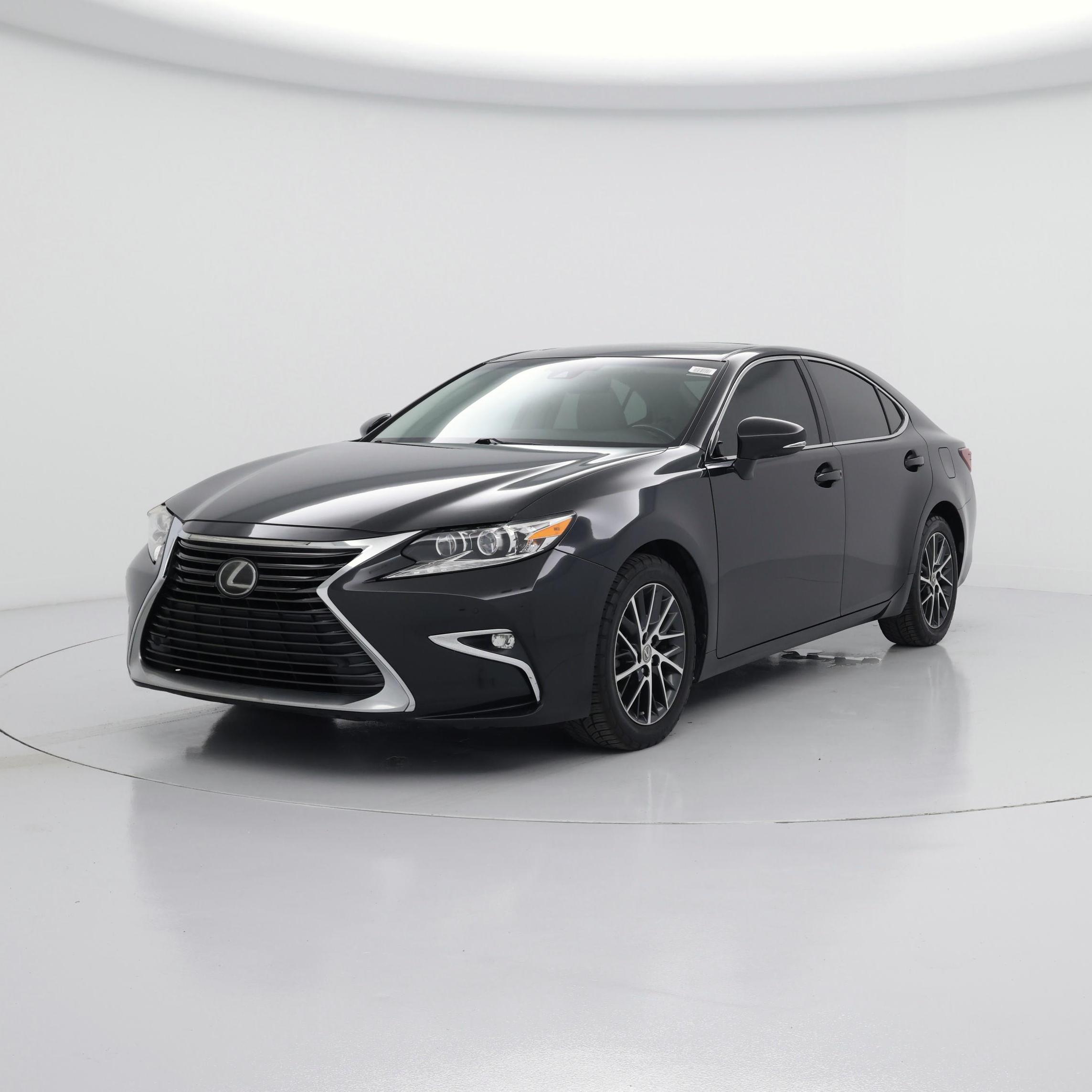 Thumbnail: 2017 Lexus ES - 4
