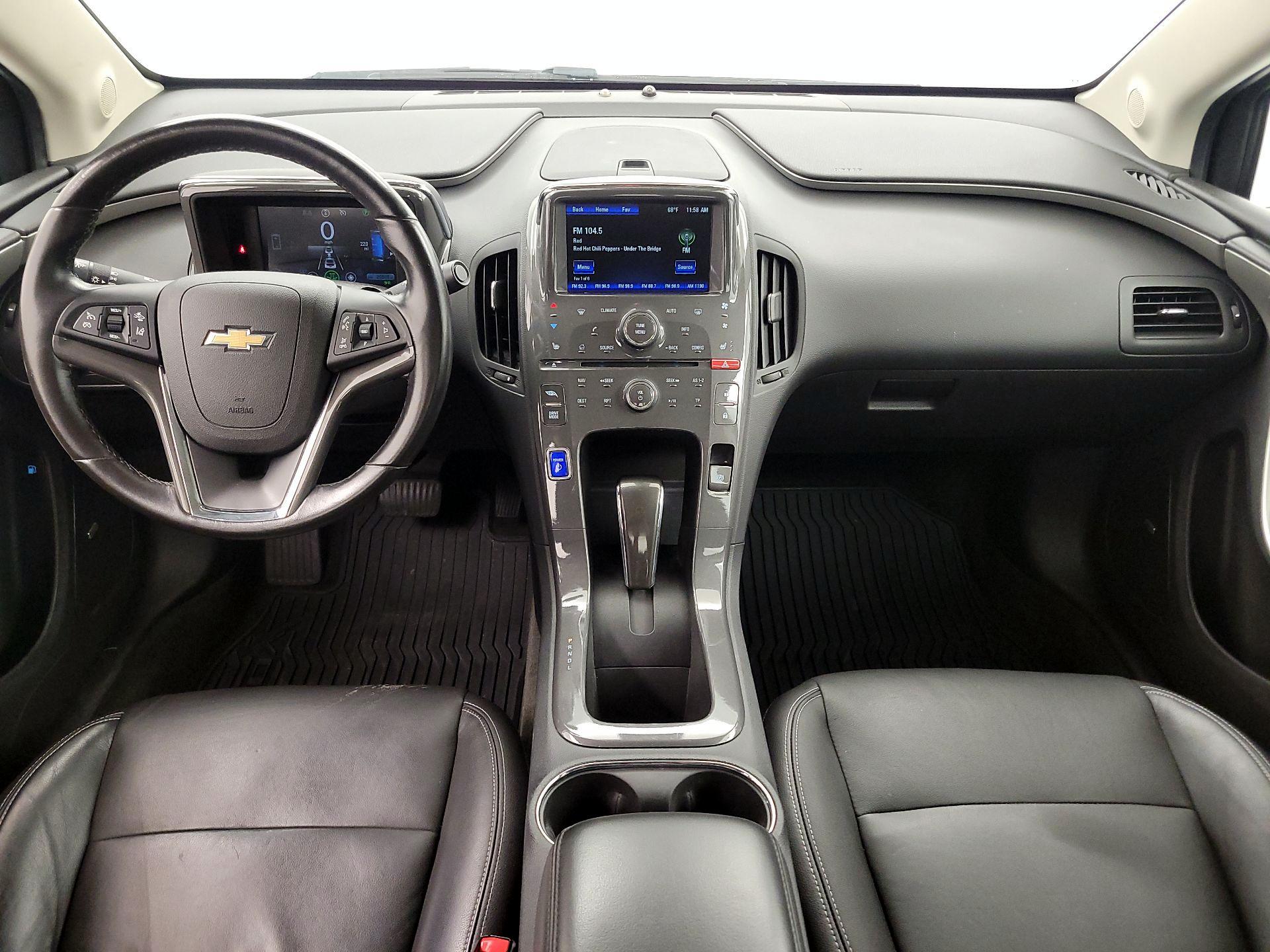 Thumbnail: 2015 Chevrolet Volt - 9