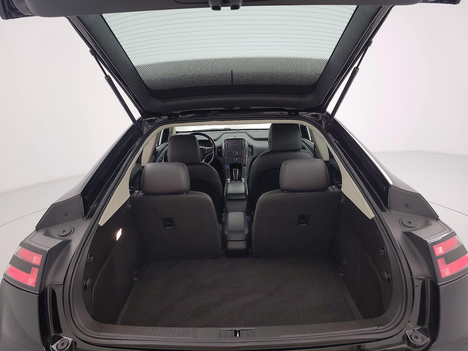 Thumbnail: 2015 Chevrolet Volt - 20