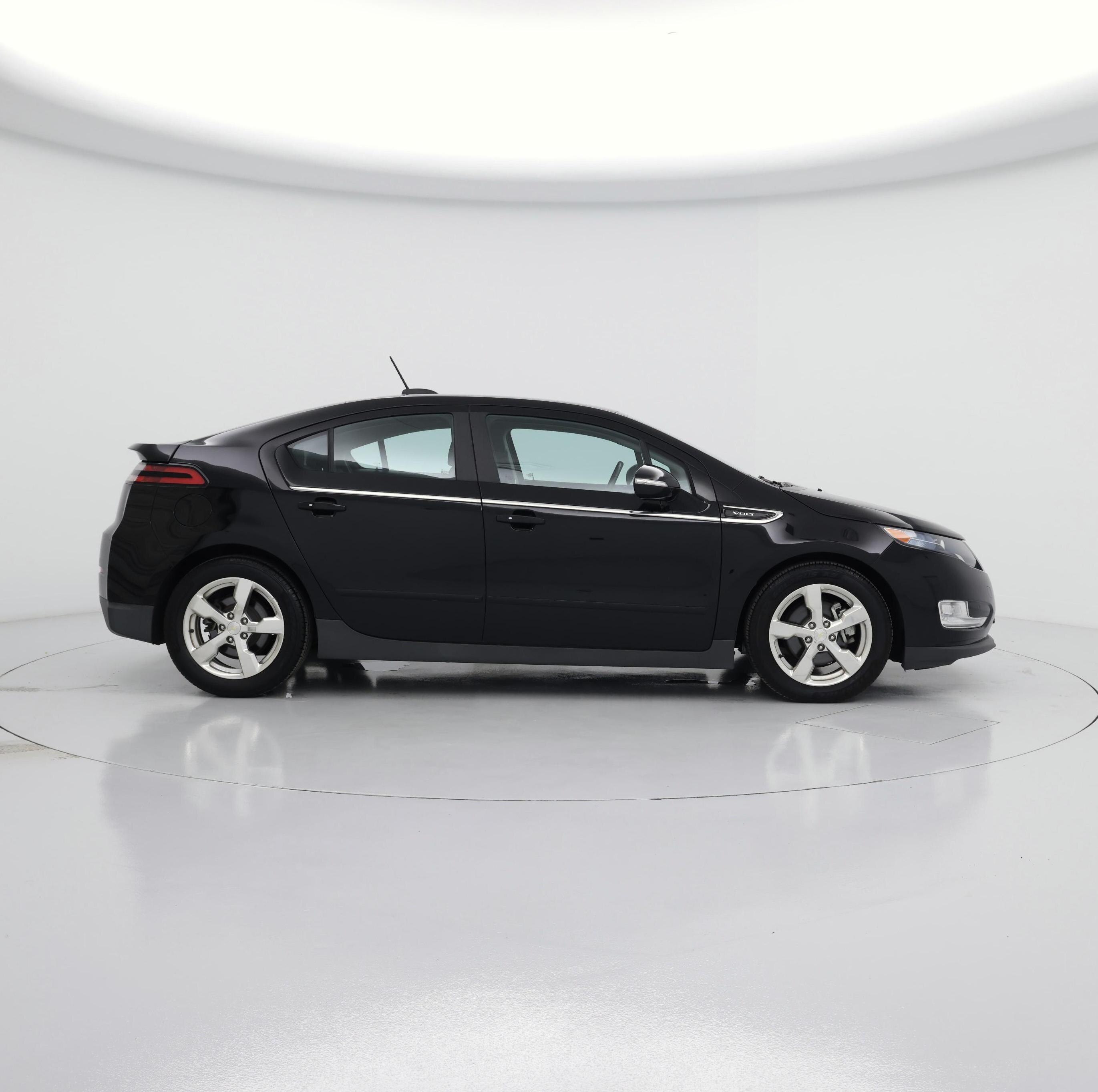 Thumbnail: 2015 Chevrolet Volt - 7