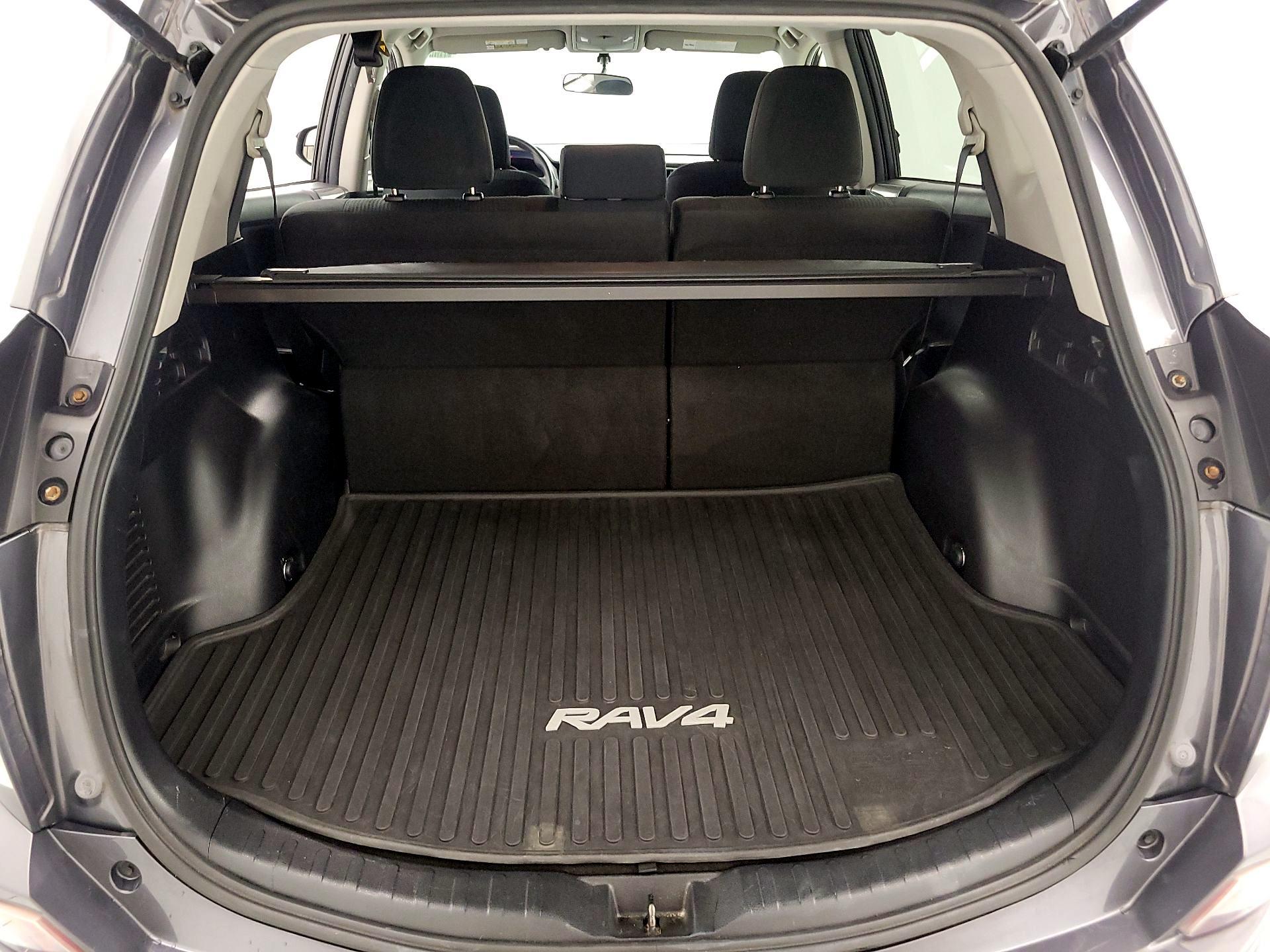 Thumbnail: 2016 Toyota RAV4 - 20