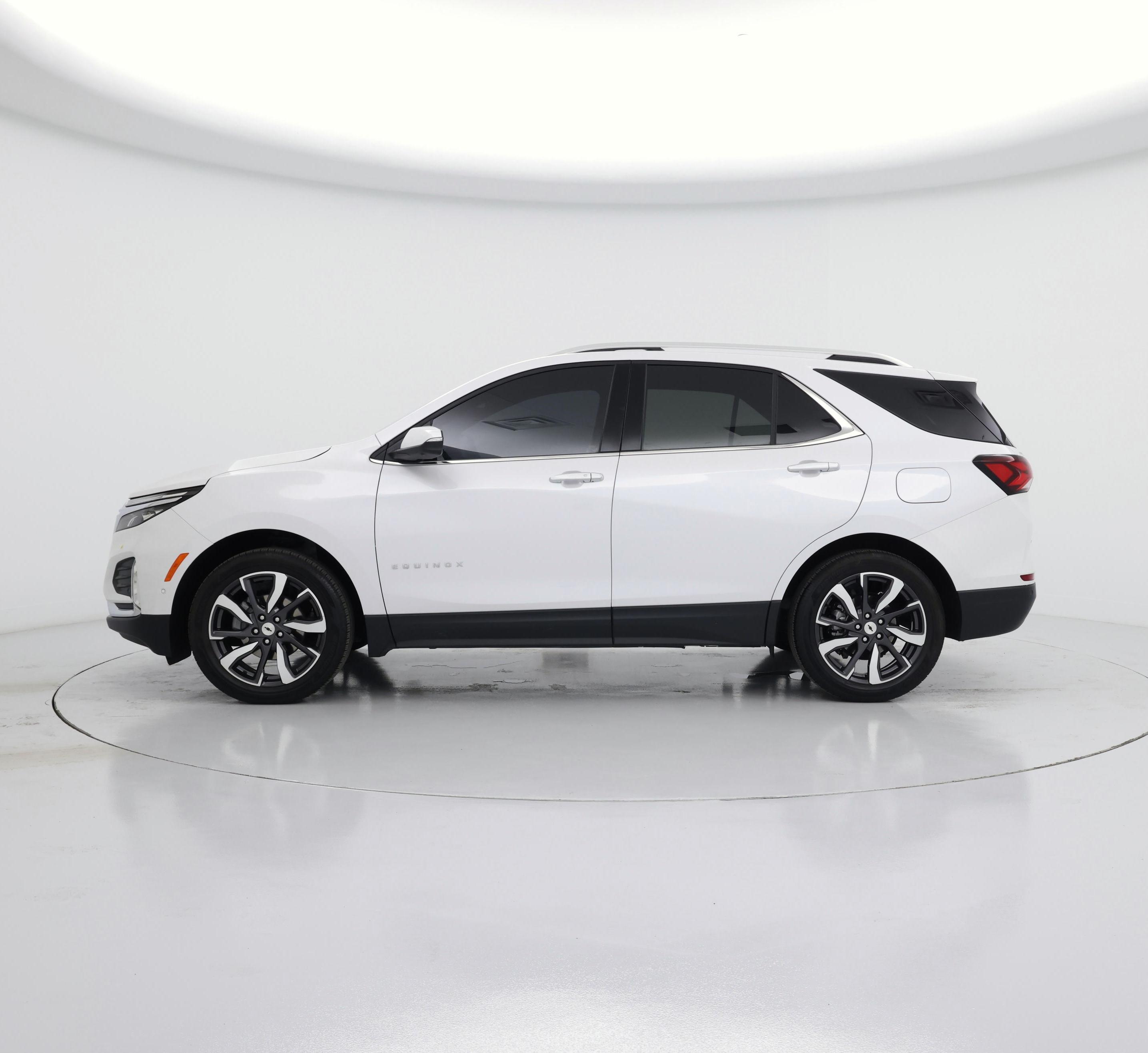 Thumbnail: 2023 Chevrolet Equinox - 3